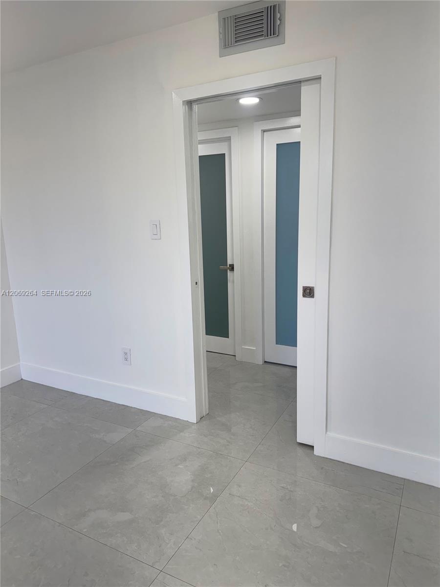 8635 NW 8th St # 413 — Photo 3