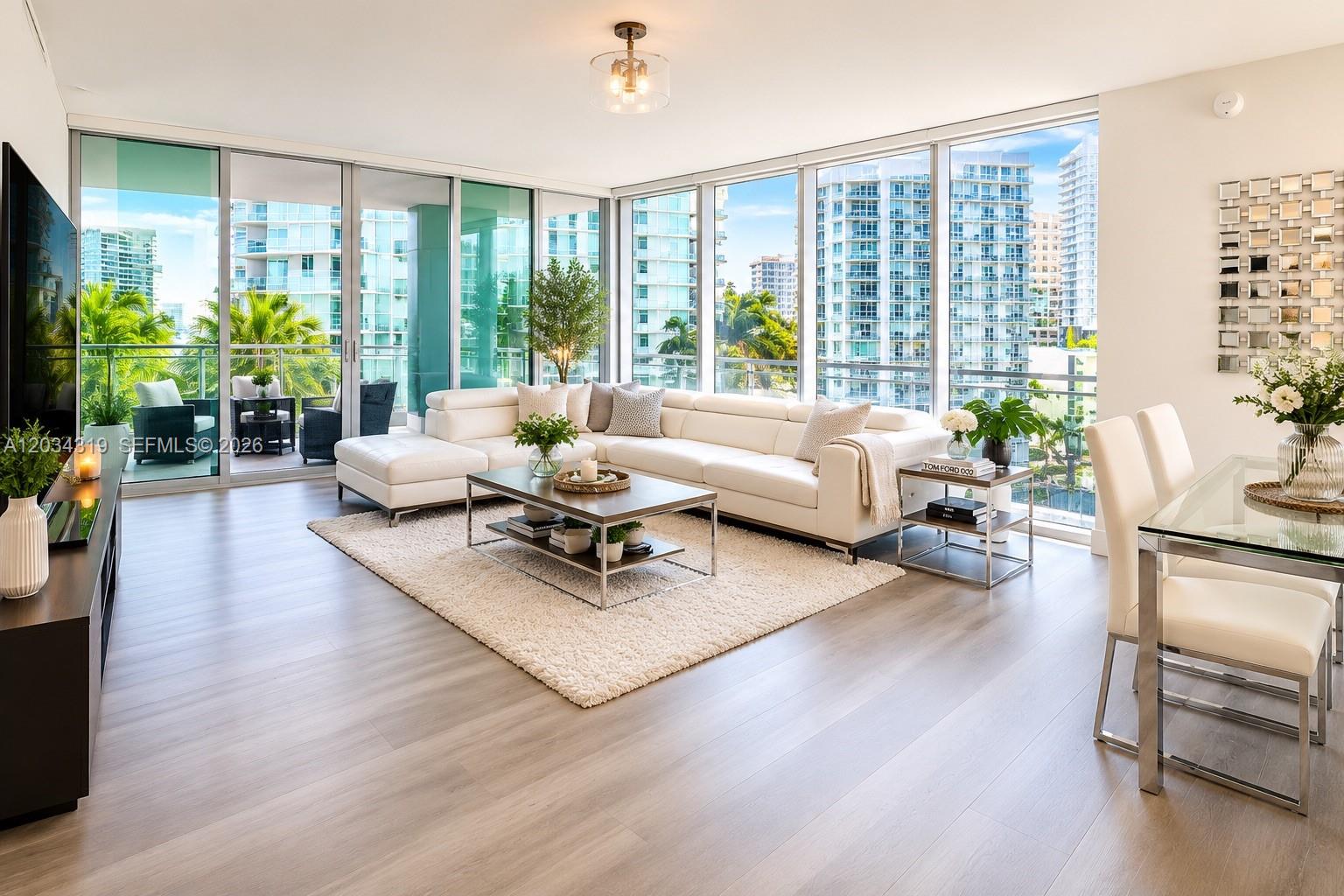 90 SW 3rd St # 1413, Miami FL 33130