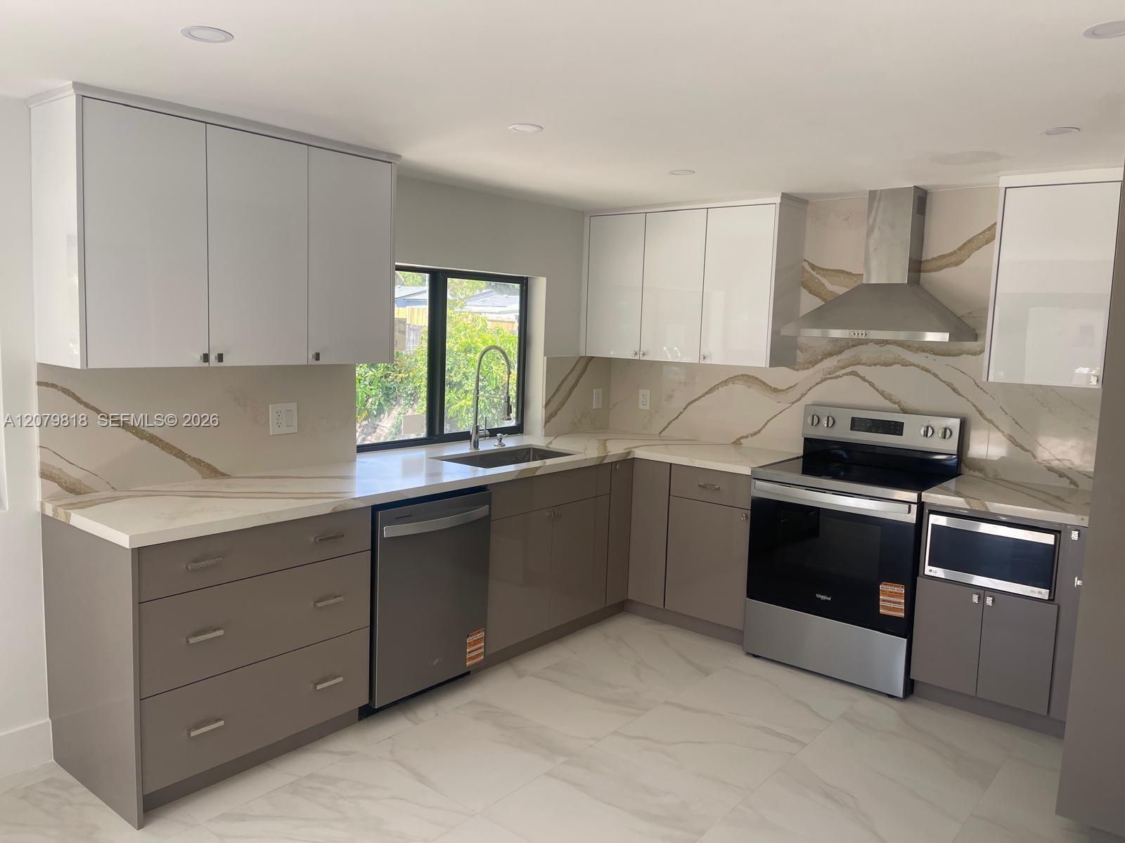 270 NW 147th St # 270 — Photo 3