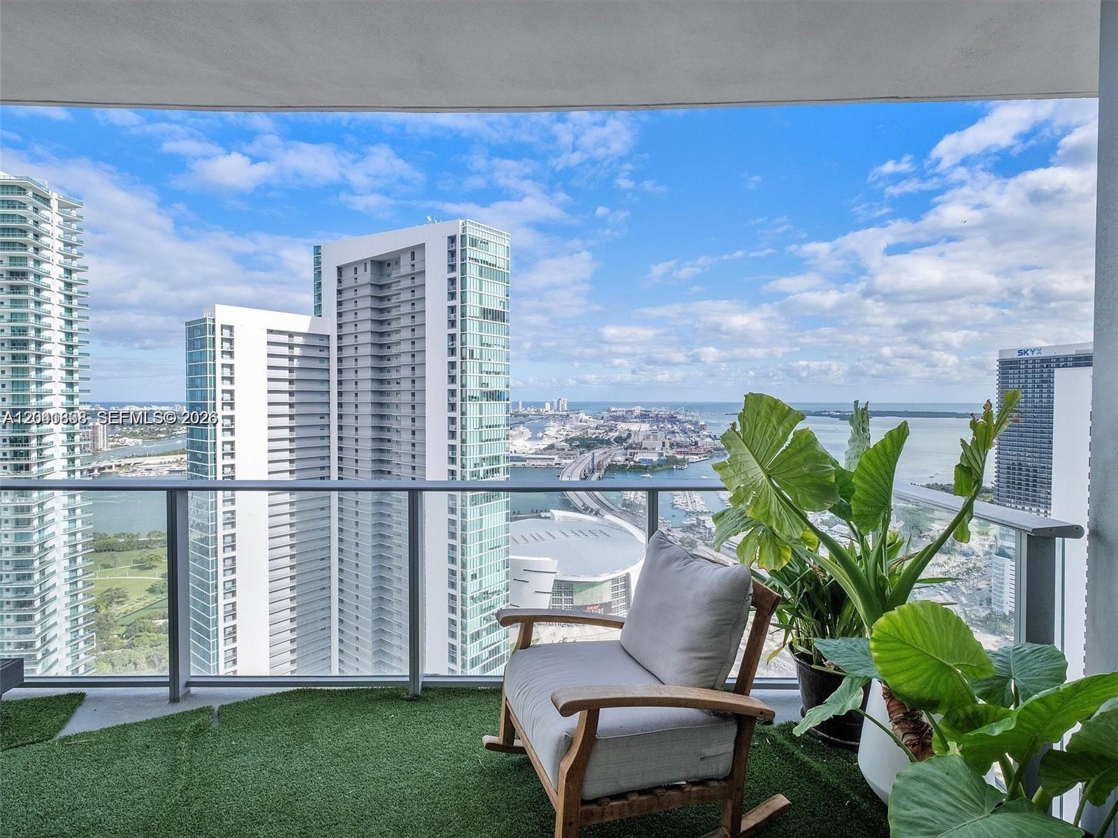 851 NE 1st Ave # 4109, Miami FL 33132