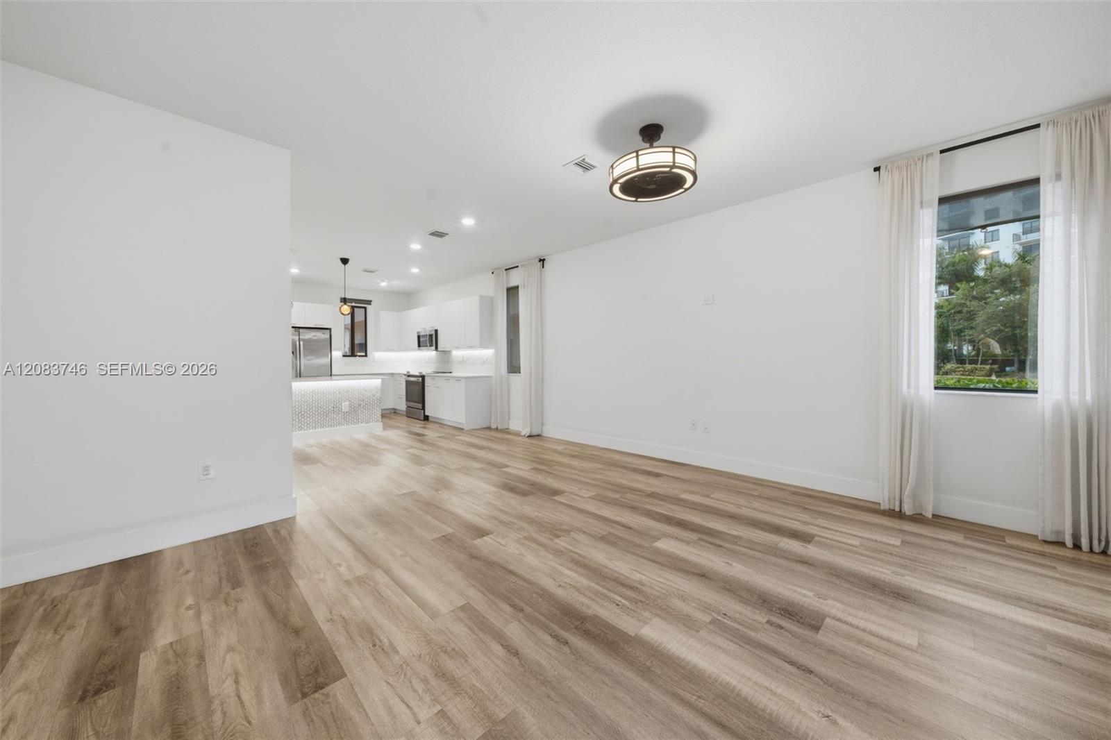 4519 NW 84th Ave — Photo 5