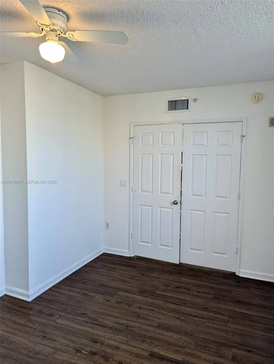 1919 Van Buren St # 721A — Photo 5