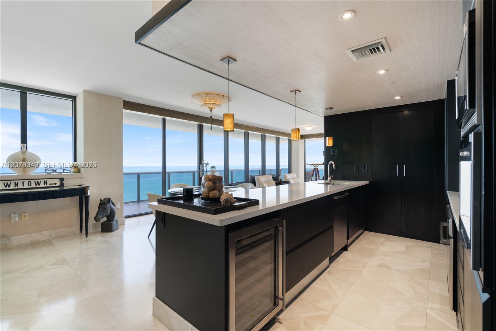 5875 Collins Ave # 1902 — Photo 2