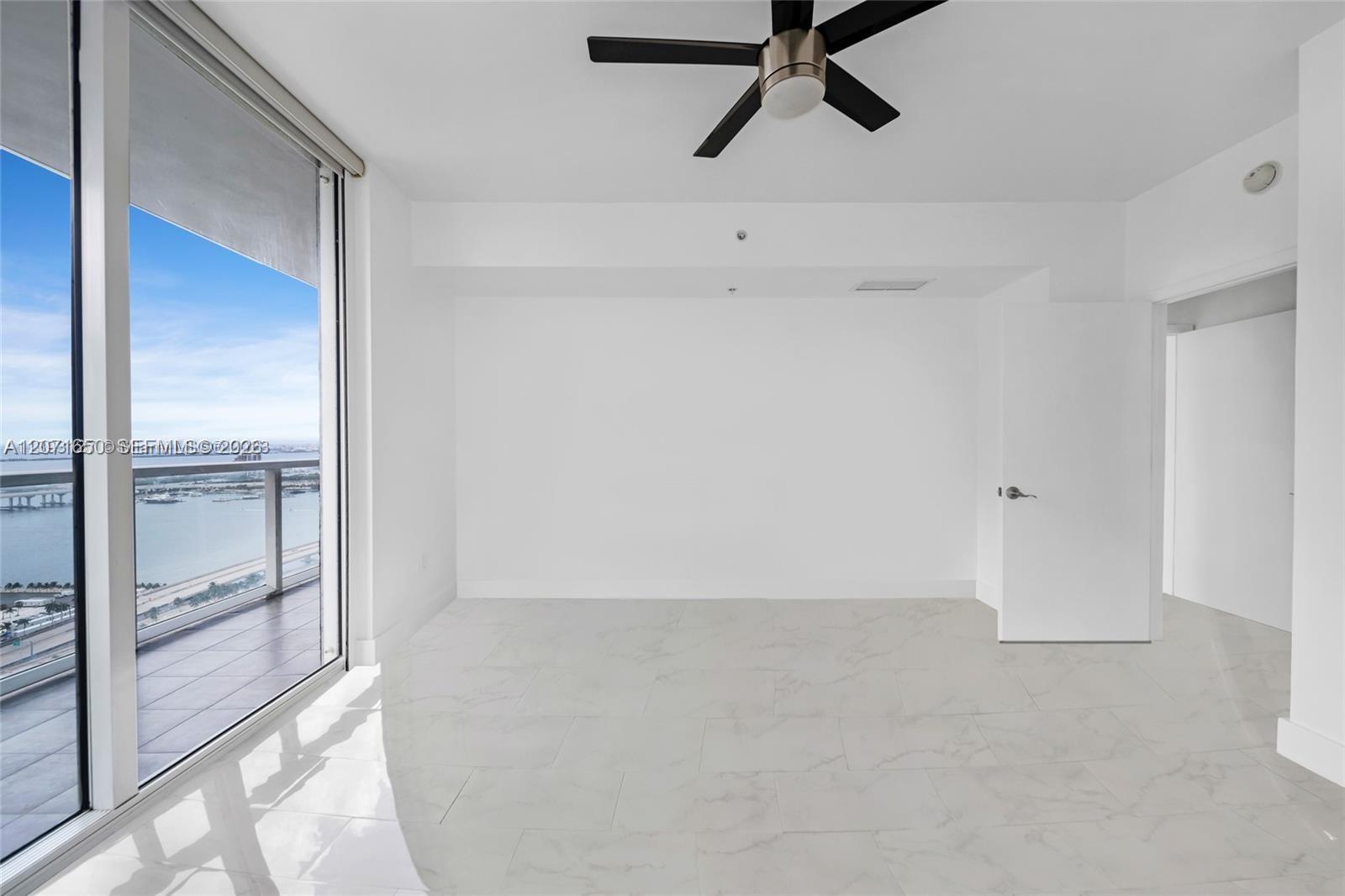 244 Biscayne Blvd # 3704 View 13