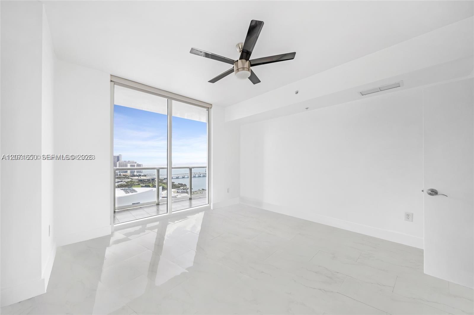 244 Biscayne Blvd # 3704 View 14