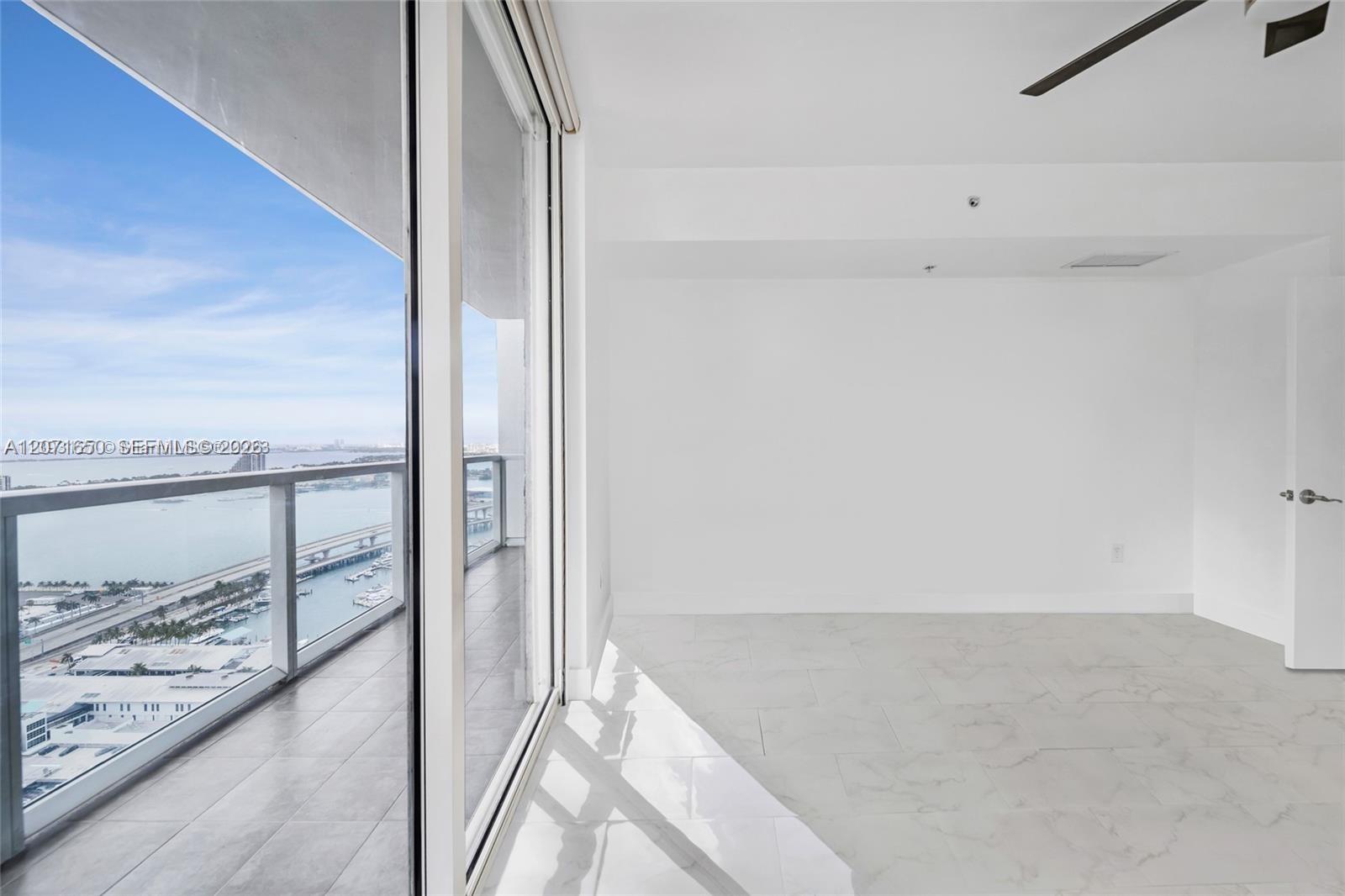 244 Biscayne Blvd # 3704 View 15