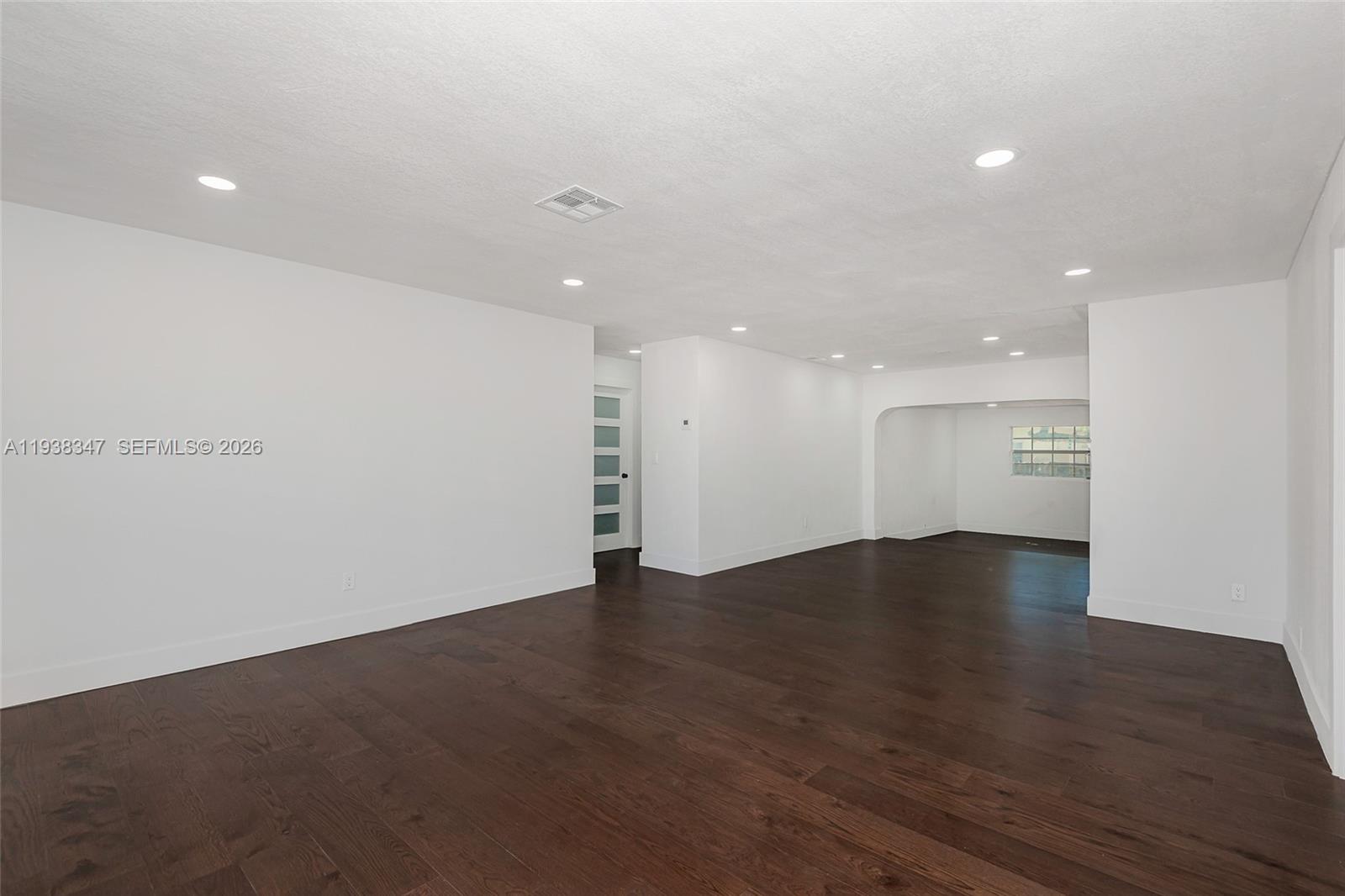 4360 NW 4th St — Photo 3