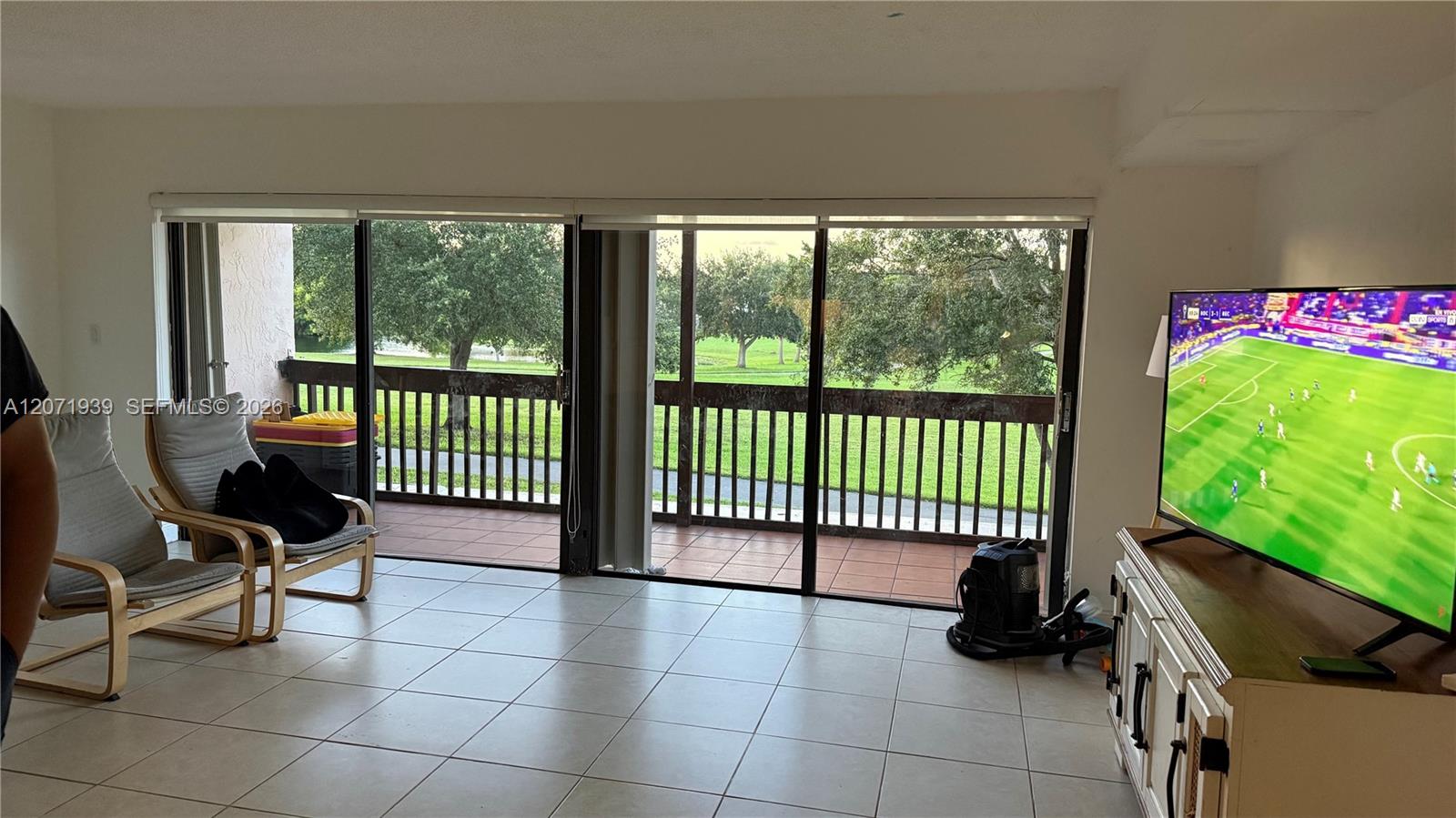 465 W Park Dr # 3, Miami FL 33172