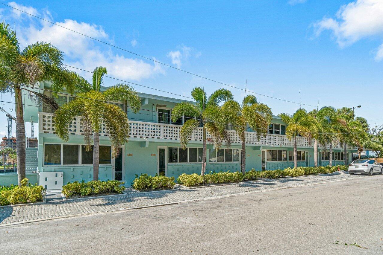 65 SE Spanish Trail # 2020, Boca Raton FL 33432