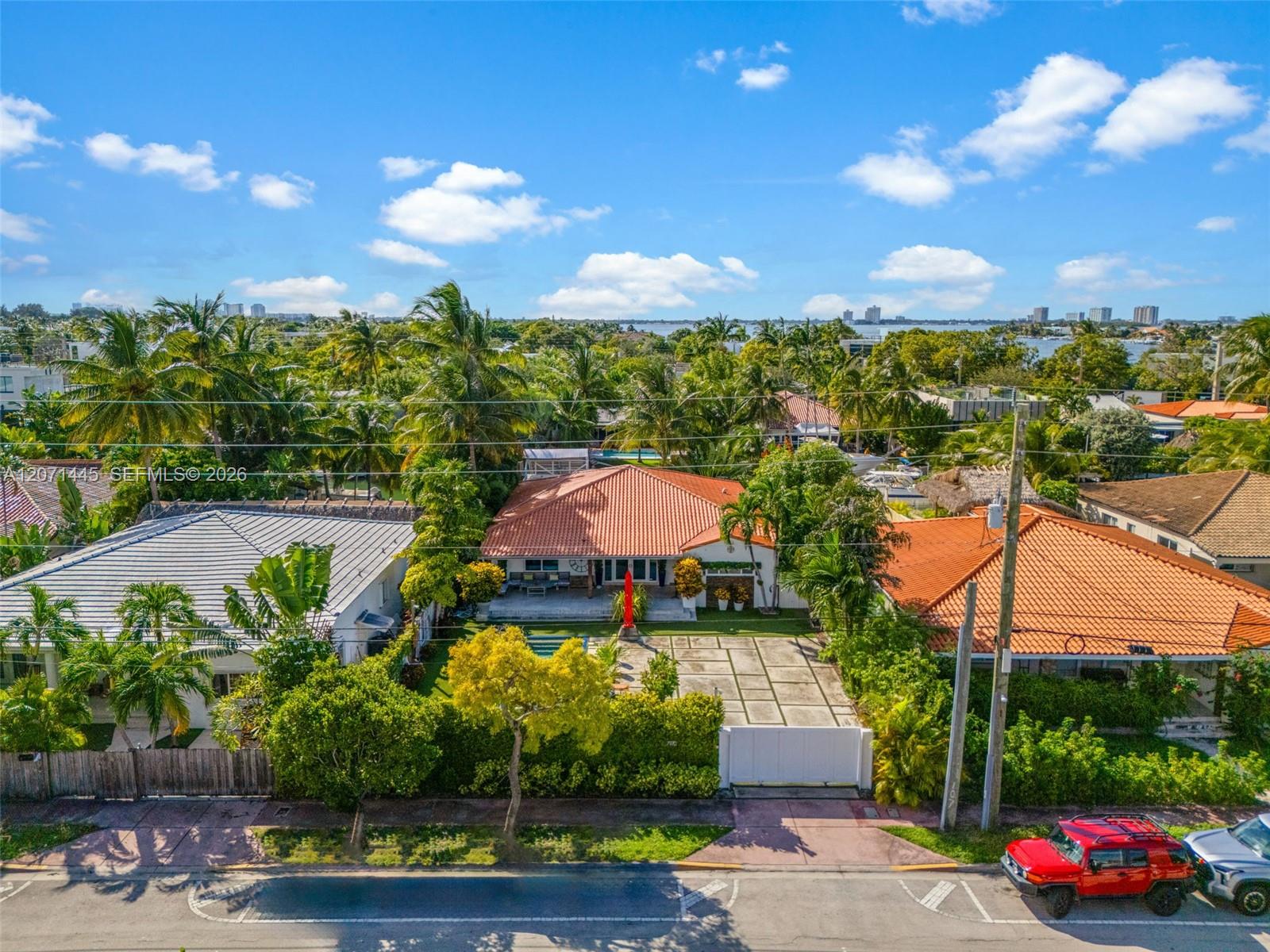 7970 Hawthorne Ave View 3