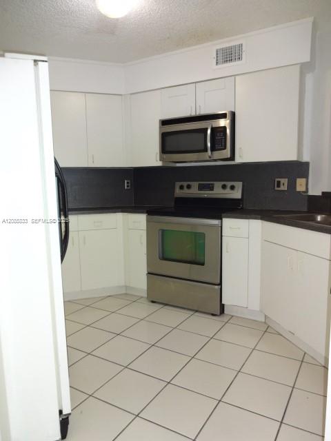 4681 NW 9th St # 208 — Photo 4