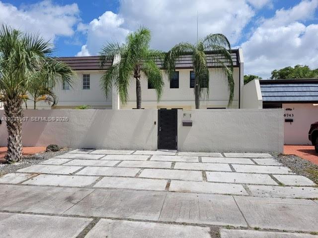 6747 Crooked Palm Ter # 6747, Miami Lakes FL 33014
