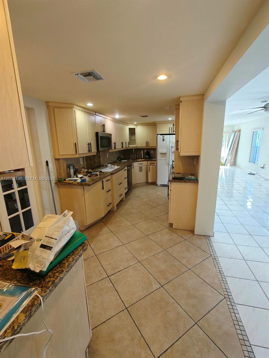 617 NW 58th Ave — Photo 4