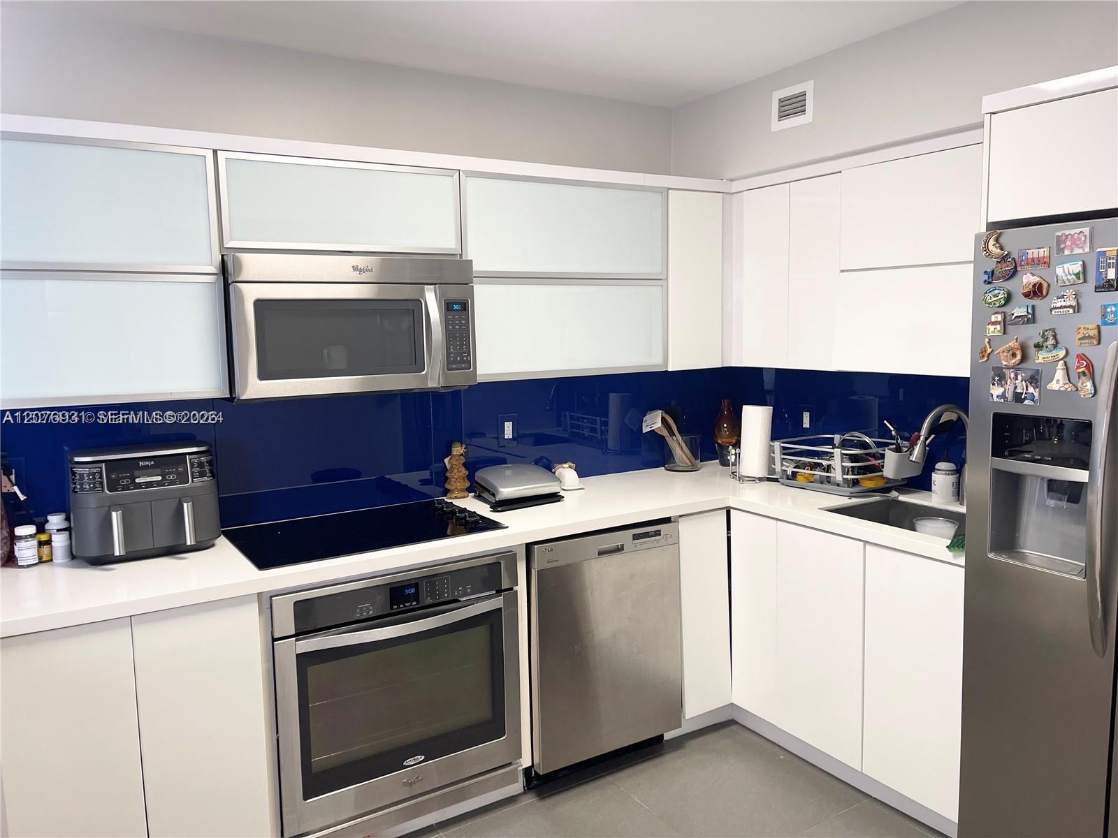 5600 Collins Ave # 16P — Photo 5