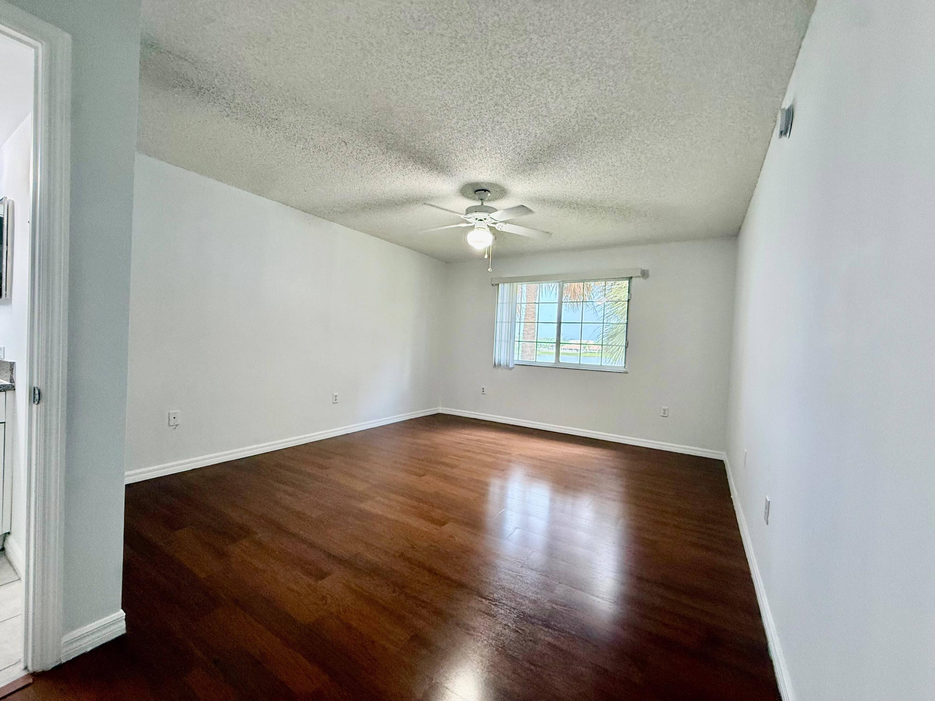 5041 Wiles Road # 208 — Photo 5