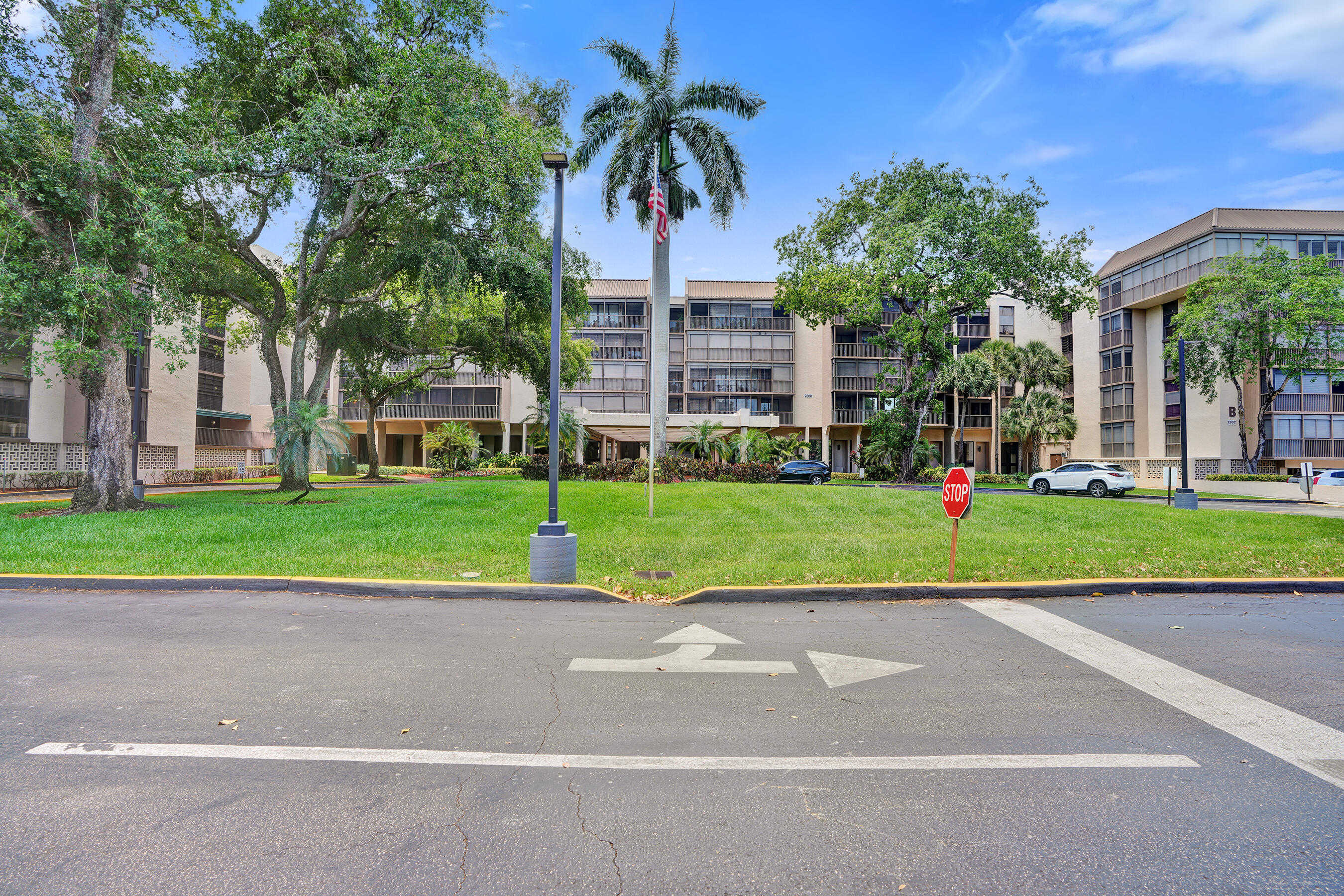 2800 N 46th Avenue # A302, Hollywood FL 33021
