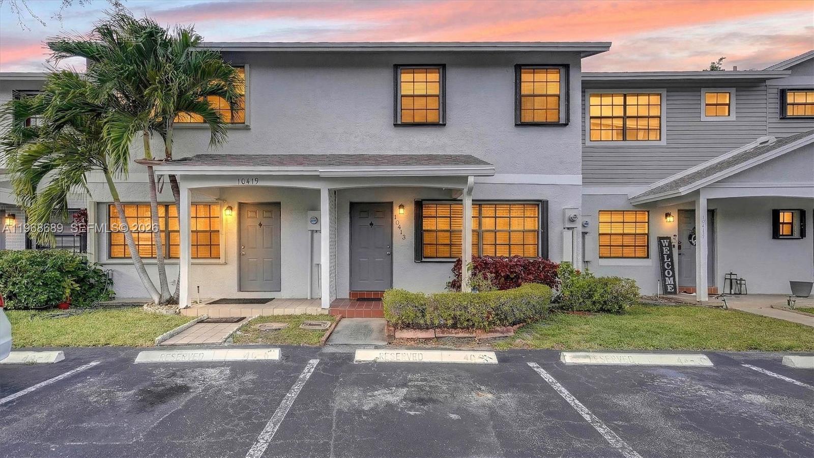 10413 NW 6th St, Pembroke Pines FL 33026