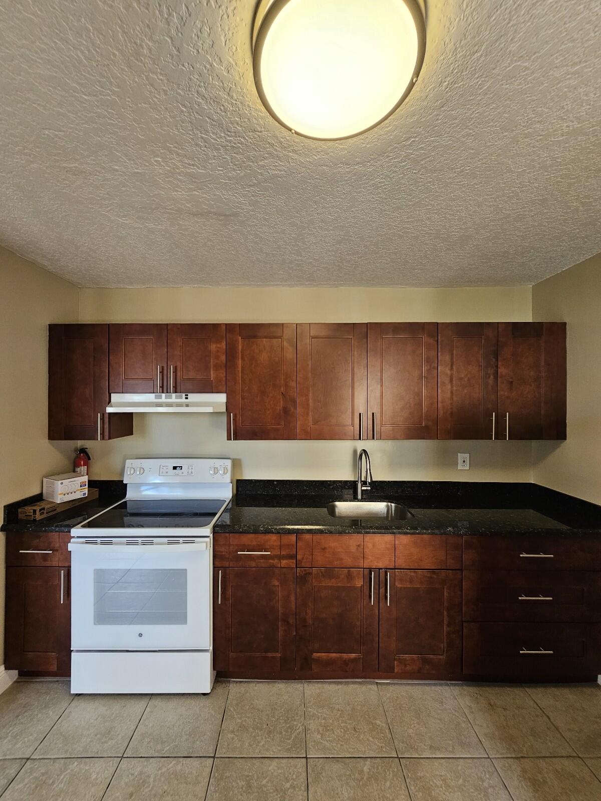 1200 W Blue Heron Boulevard # 5, Riviera Beach FL 33404