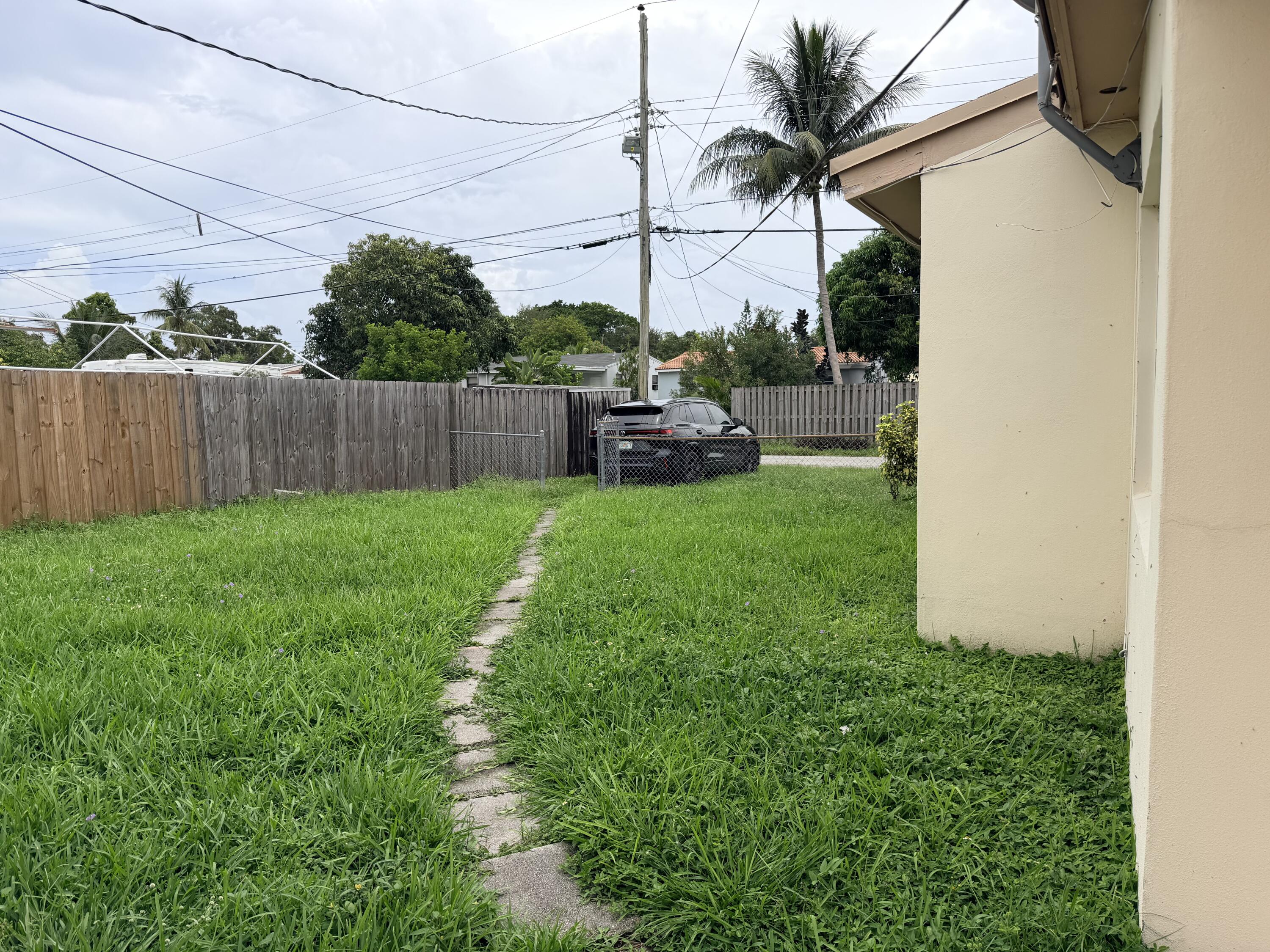 2438 Thomas Street # 1, Hollywood FL 33020