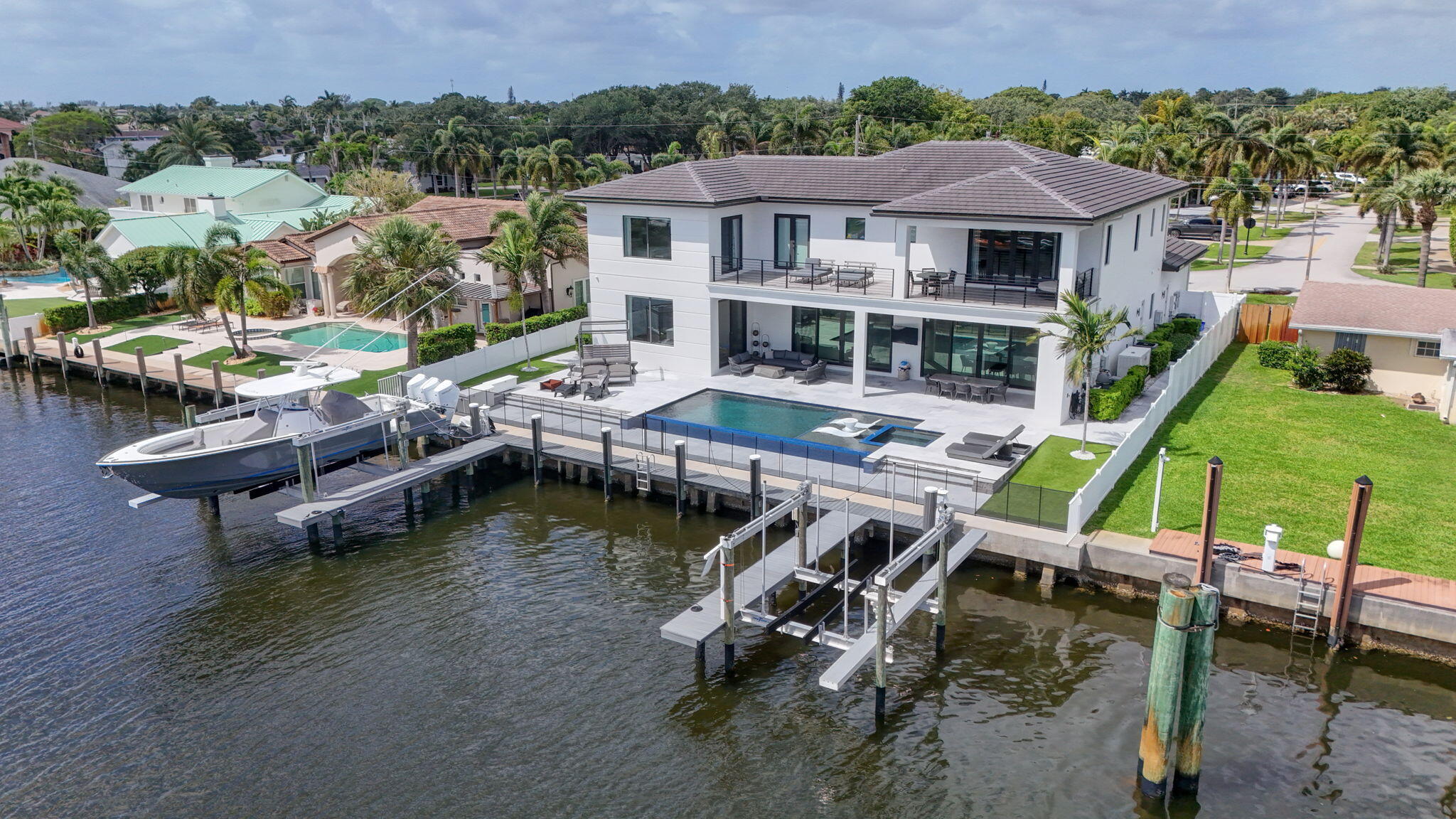 824 Shore Drive, North Palm Beach FL 33408