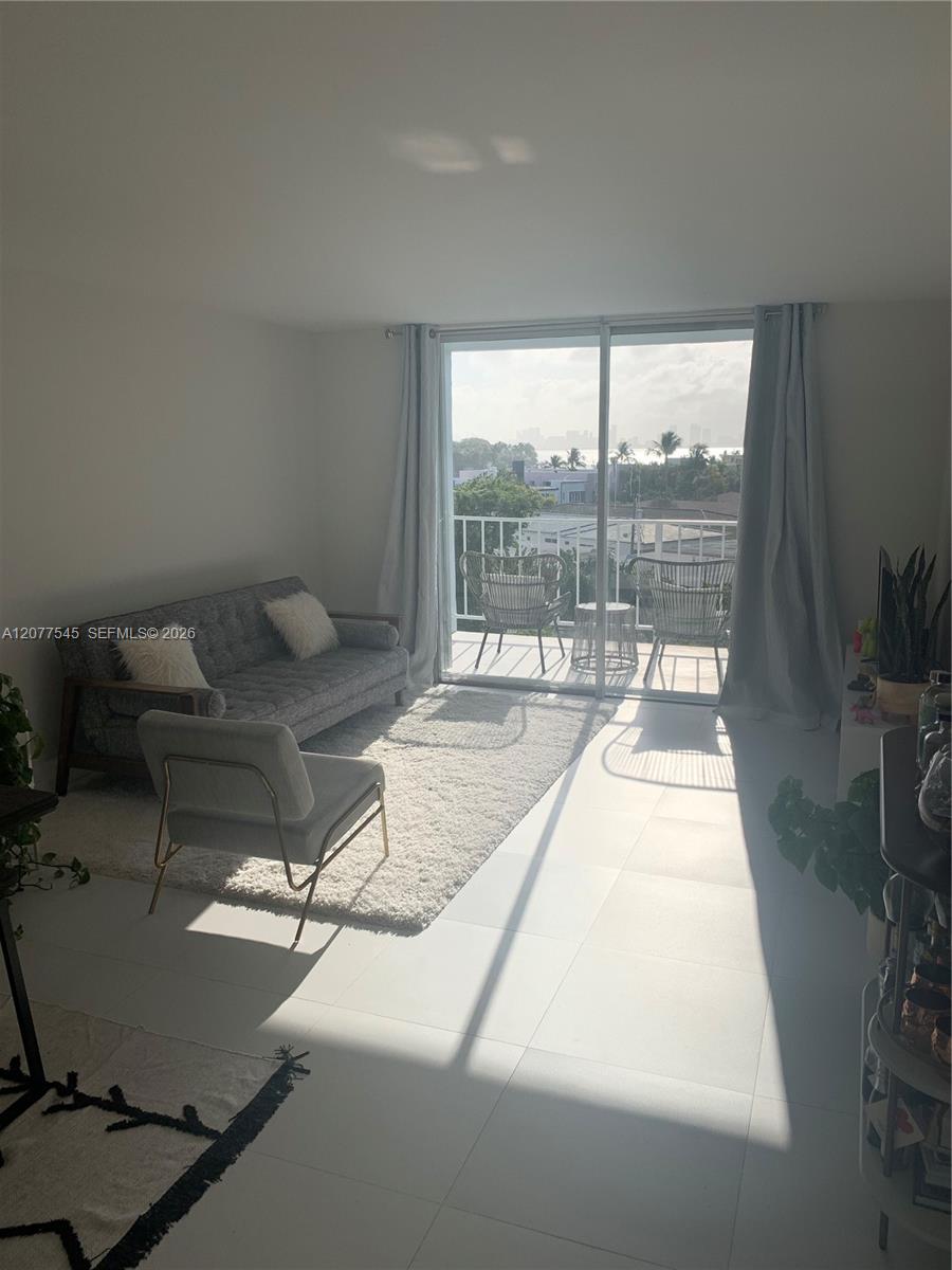 6900 Bay Dr # 5A — Photo 3