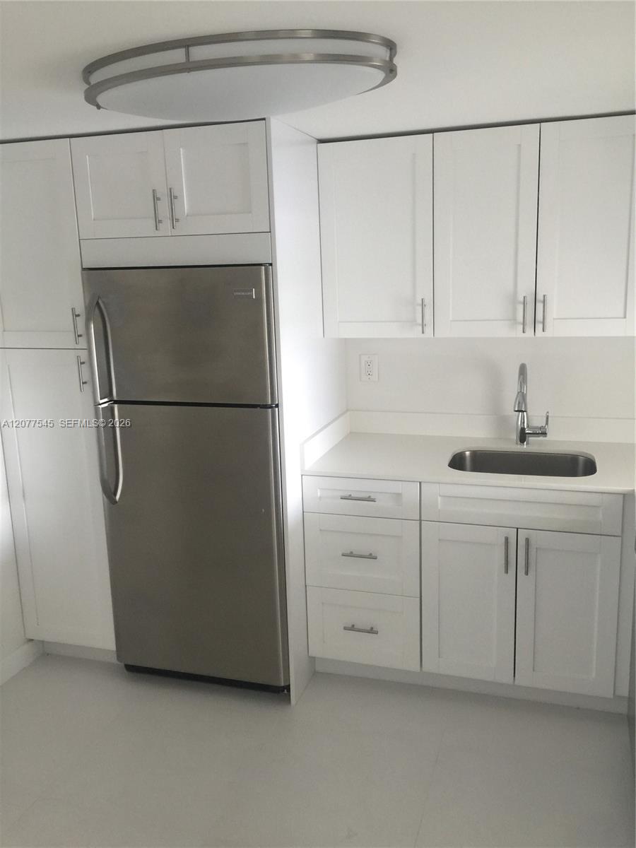 6900 Bay Dr # 5A — Photo 4