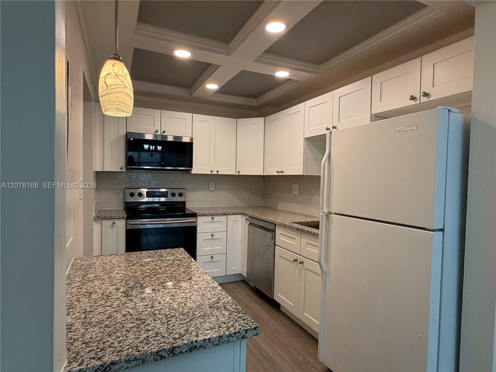 301 Racquet Club Rd # 210 — Photo 2