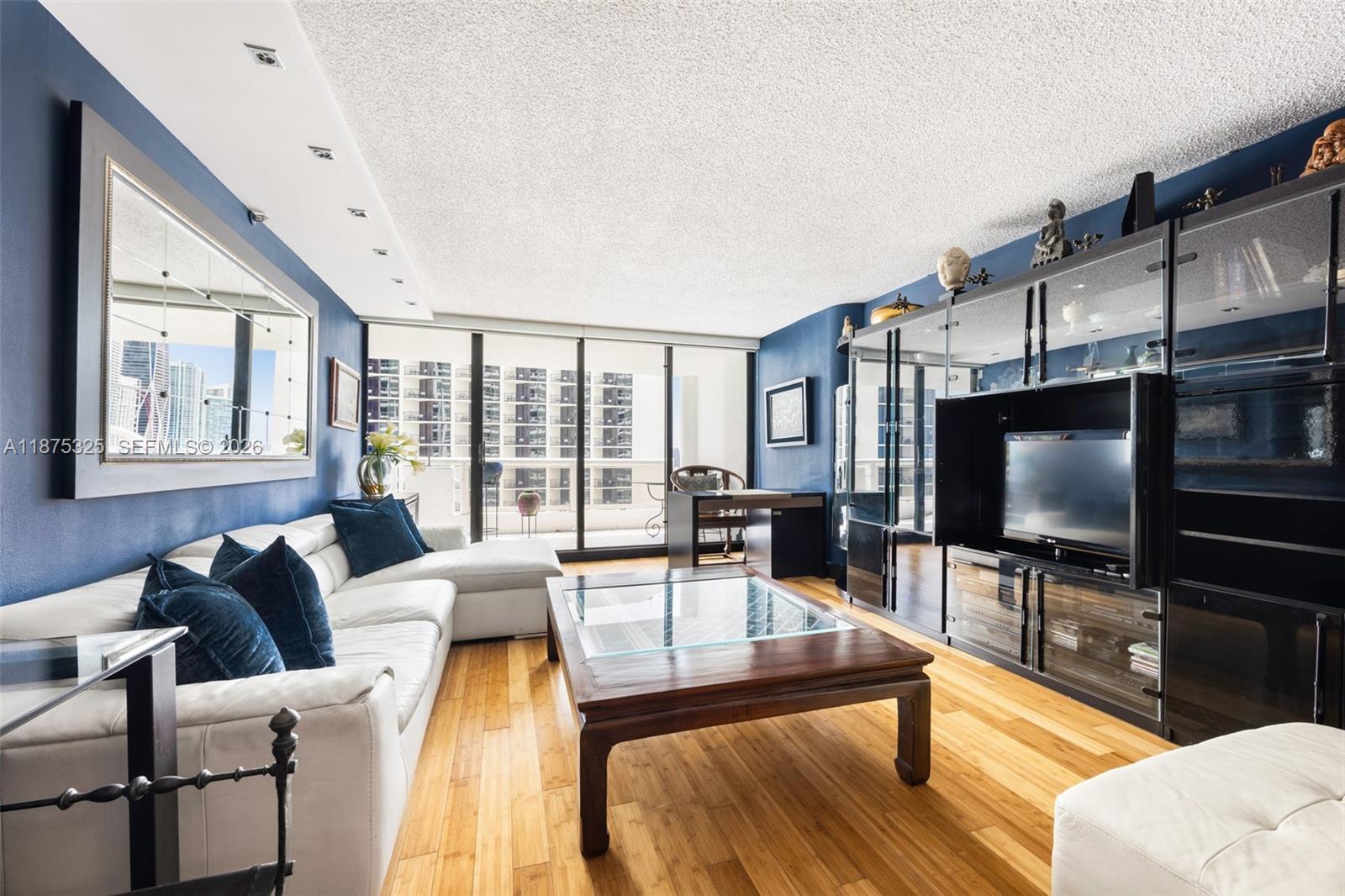 1717 N Bayshore Dr # 3042, Miami FL 33132