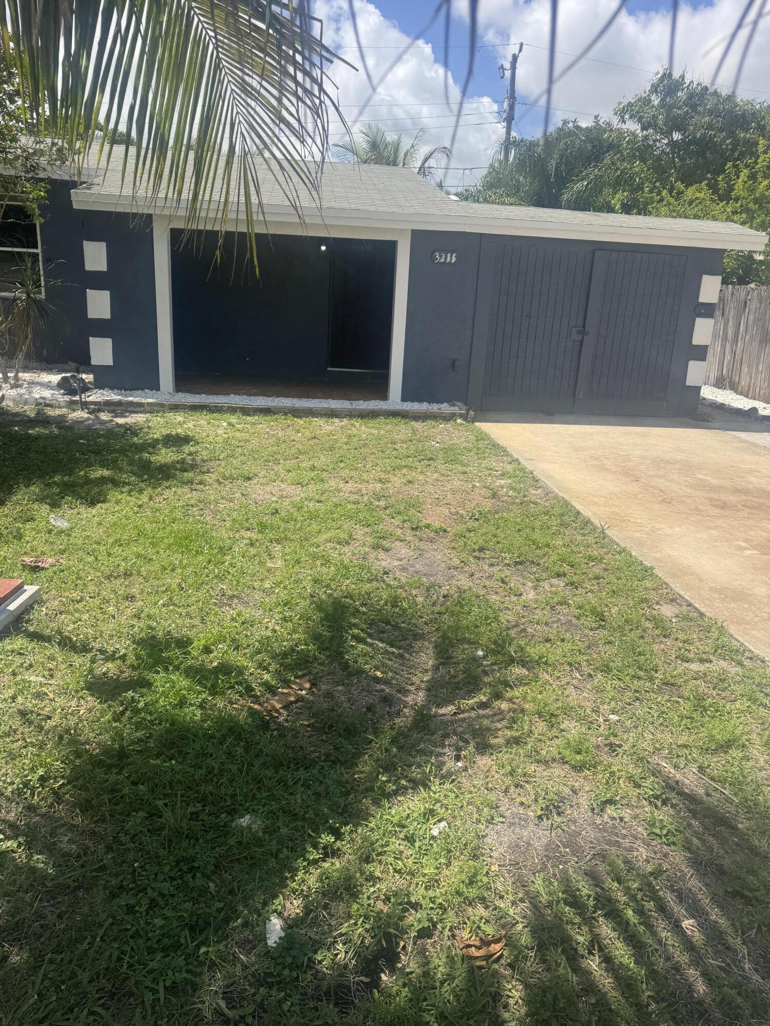 3235 OCEAN Parkway, Boynton Beach FL 33435