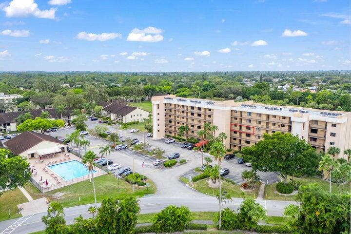 7770 Tahiti Lane # 405, Lake Worth FL 33467