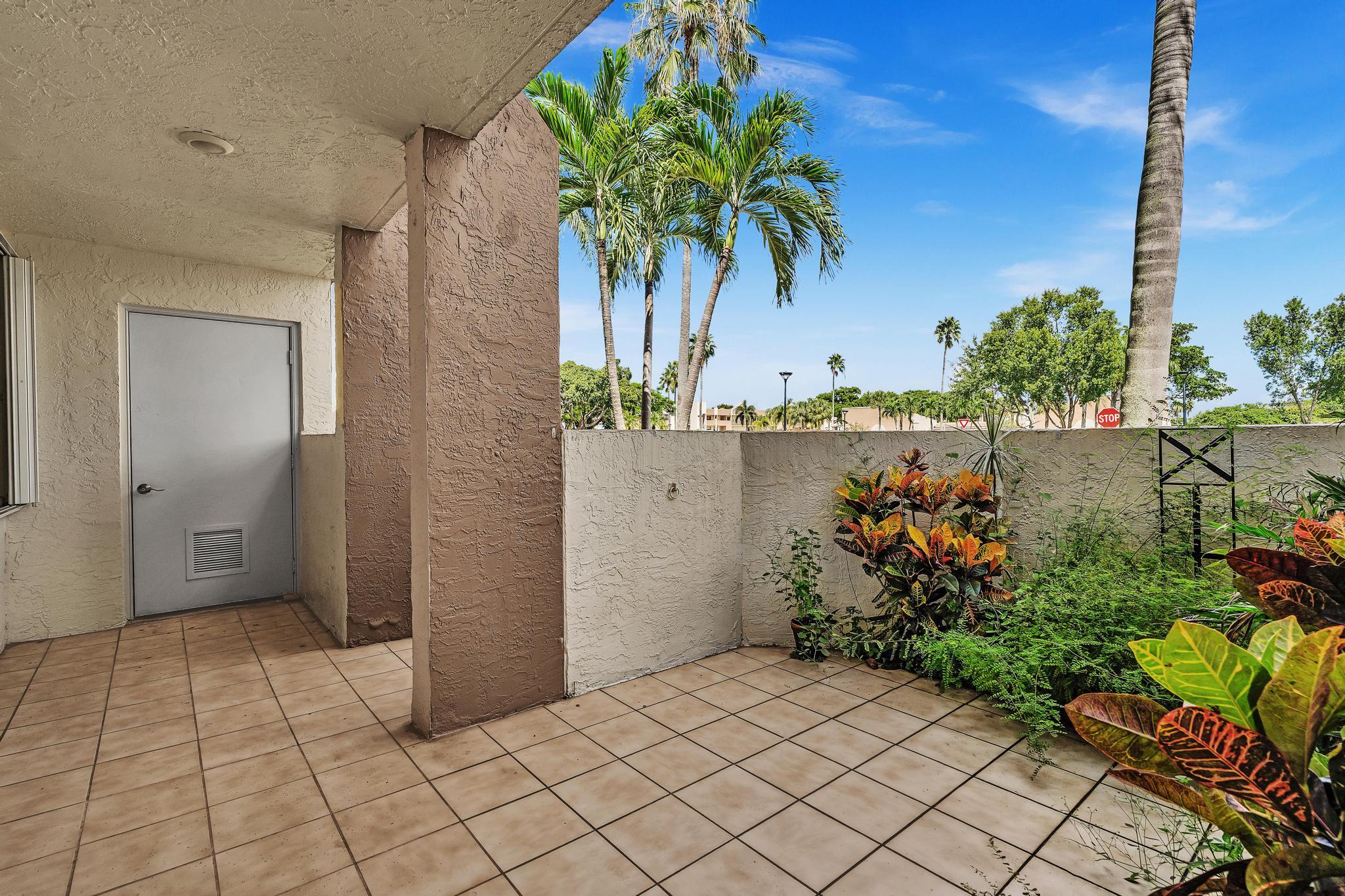 7216 Fairfax Drive # 109 — Photo 4