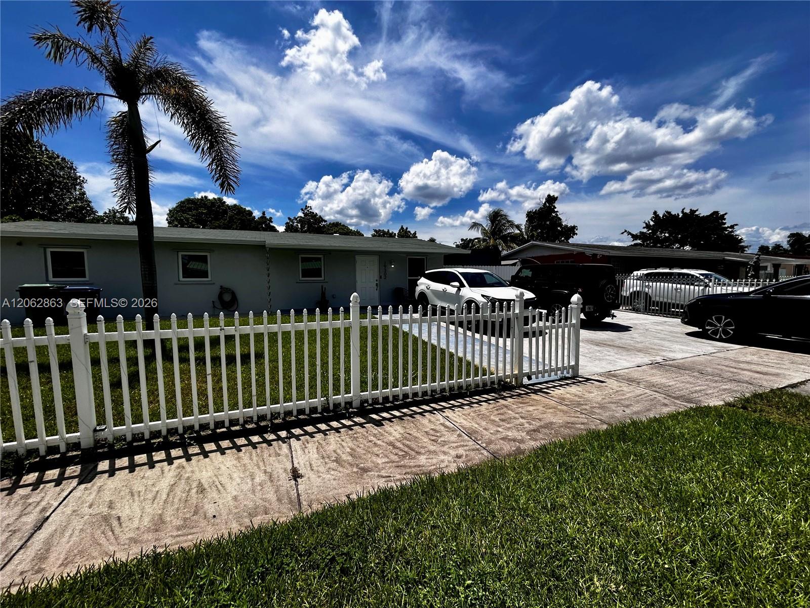 19302 NW 47th Pl # 19302, Miami Gardens FL 33055
