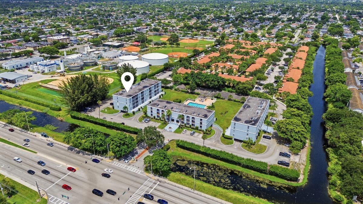 7980 N French Drive Unit 305, Pembroke Pines FL 33024