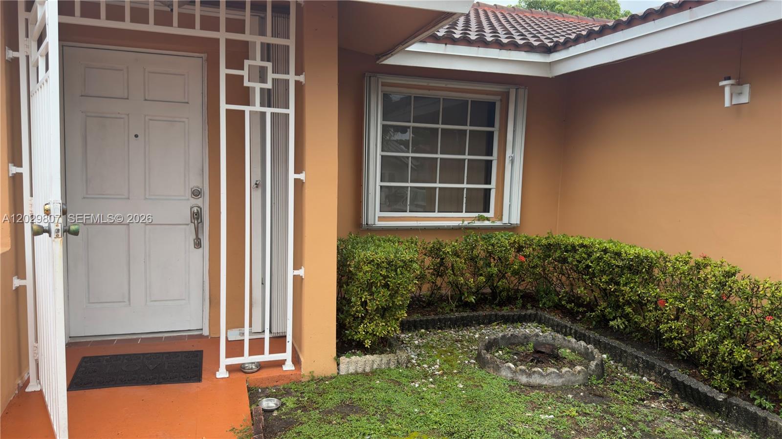 5890 SW 147th Ct, Miami FL 33193