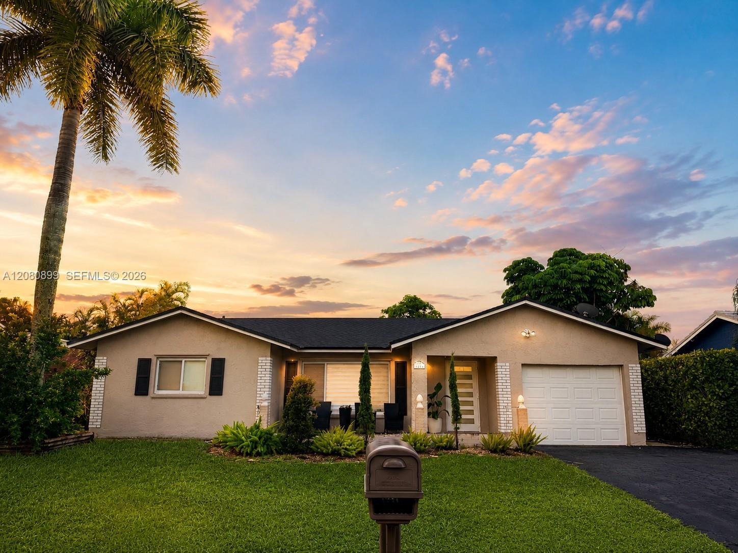 9416 NW 72nd Ct, Tamarac FL 33321