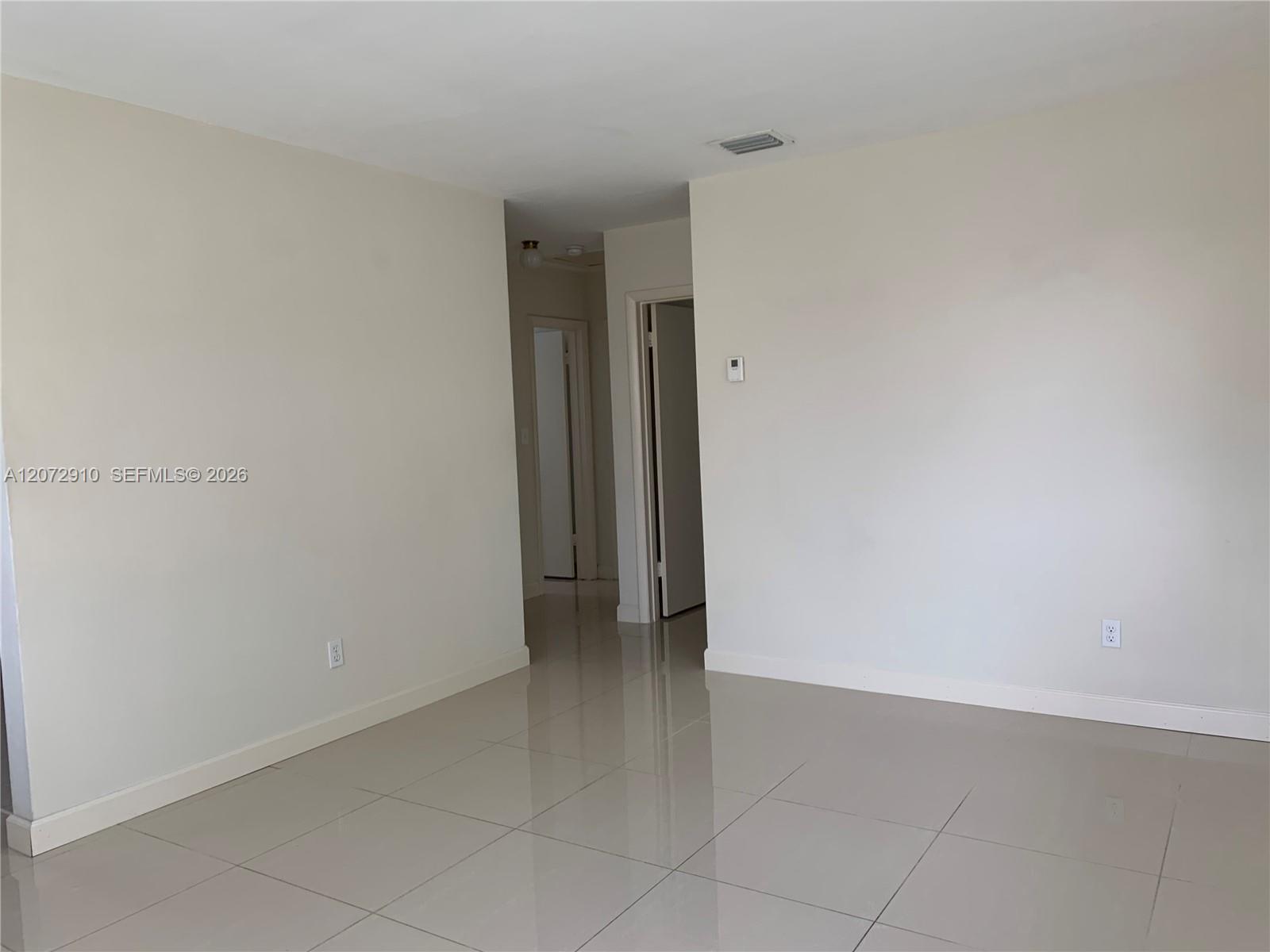 1200 SW 31st Ave # 1 — Photo 5