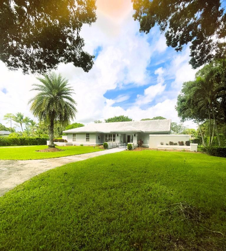 14183 Greentree Trail, Wellington FL 33414
