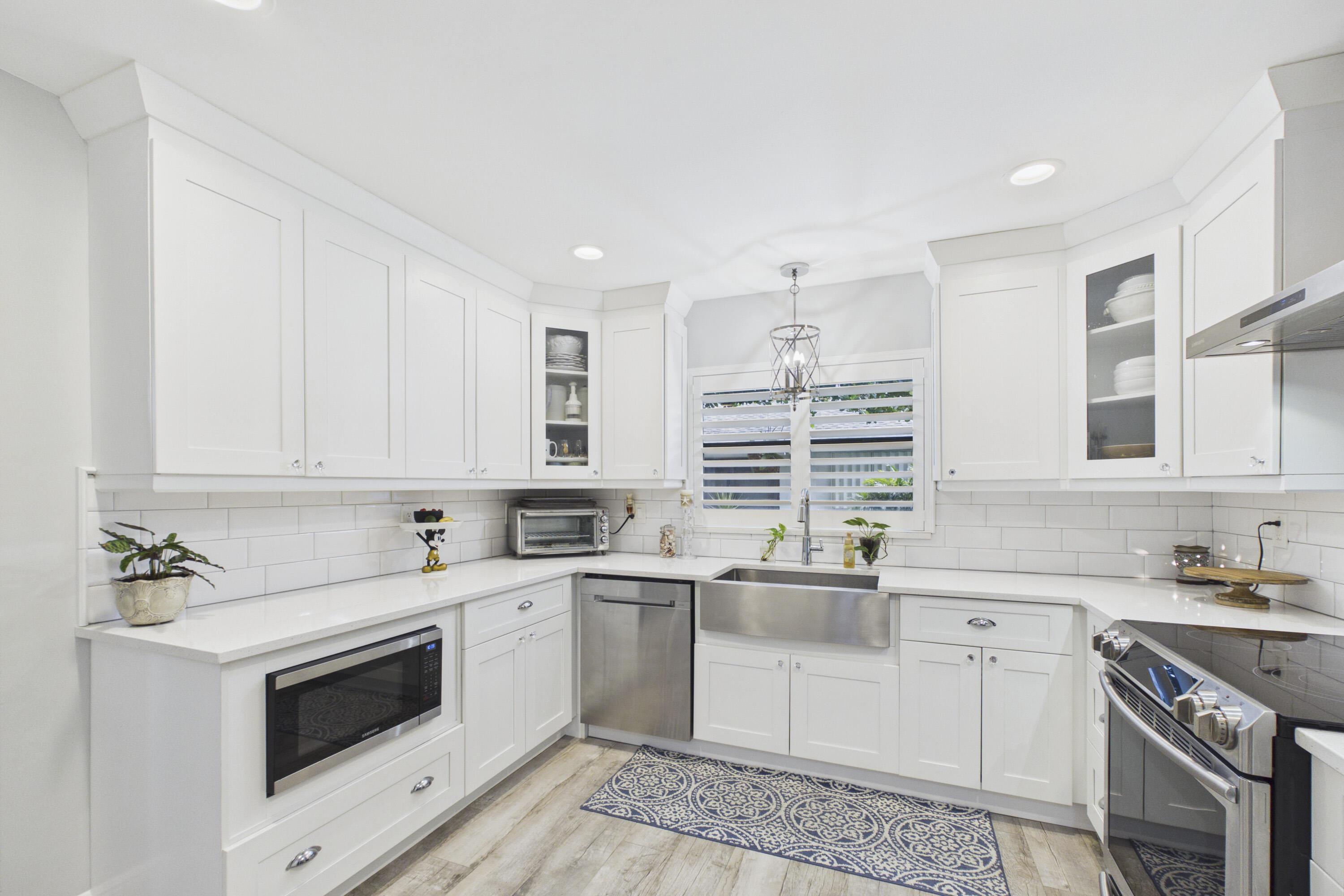 9990 LIGUSTRUM TREE Way # A — Photo 2