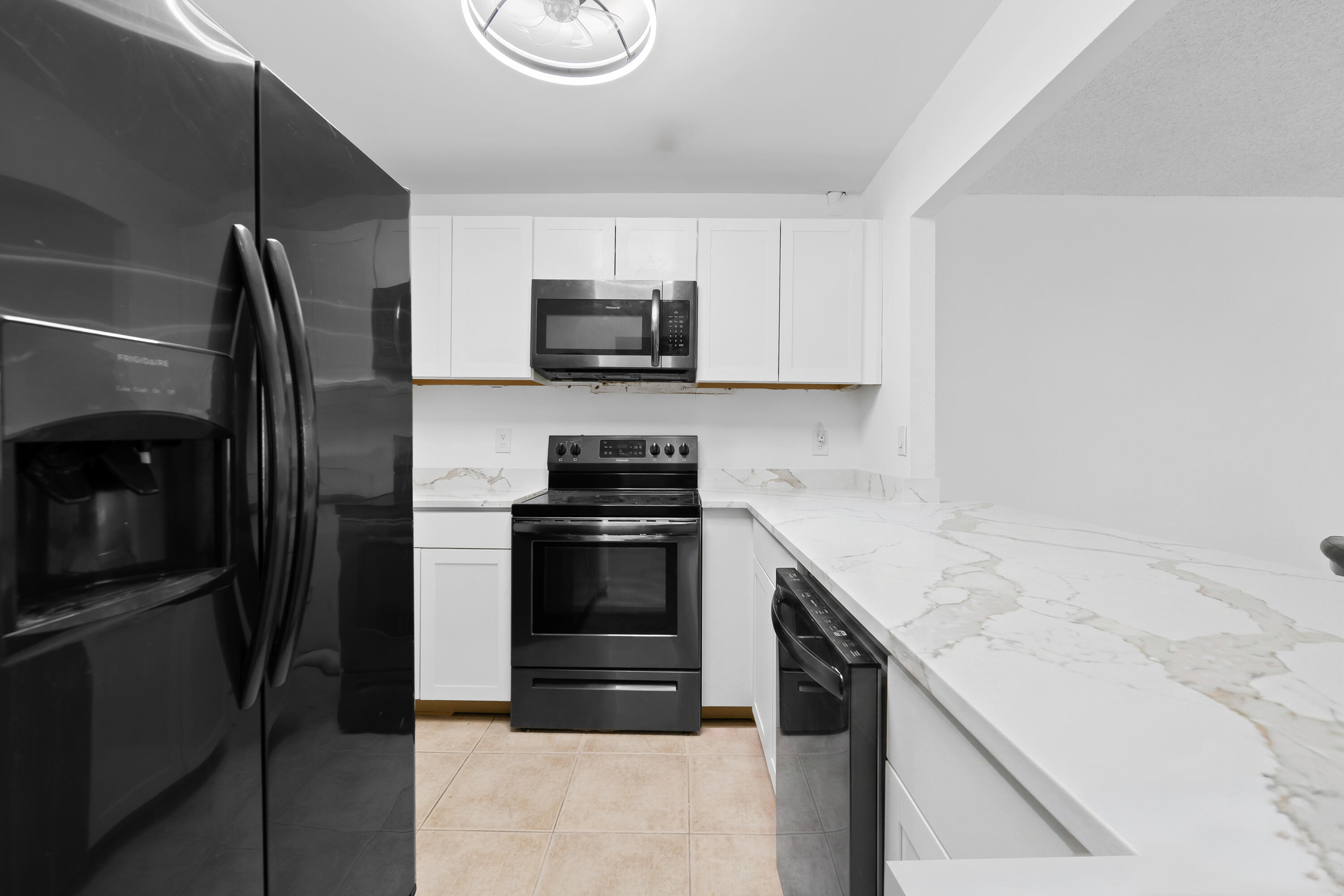 430 SE 2ND Avenue # 21 — Photo 2