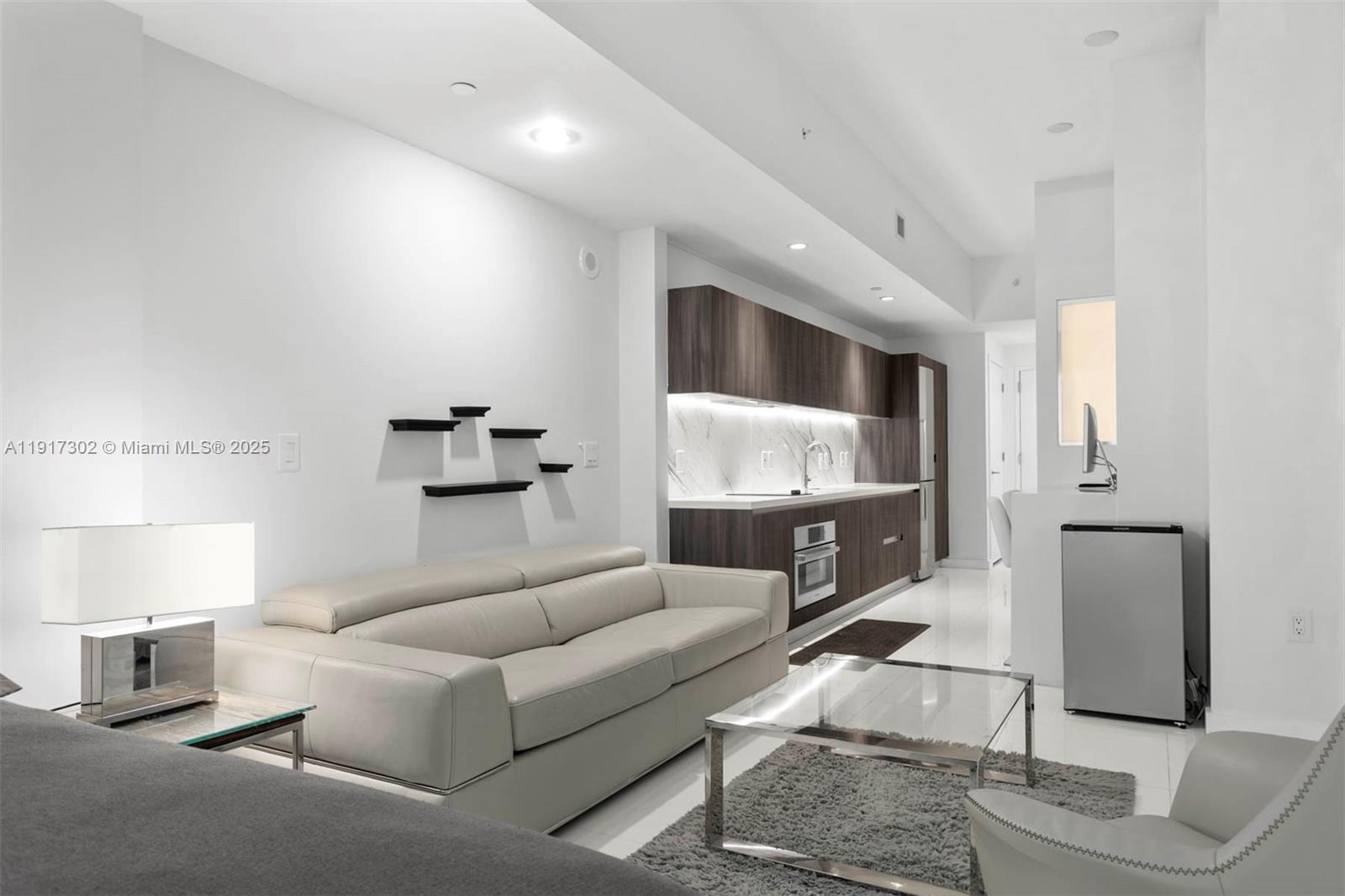 851 NE 1st Ave # 300, Miami FL 33132