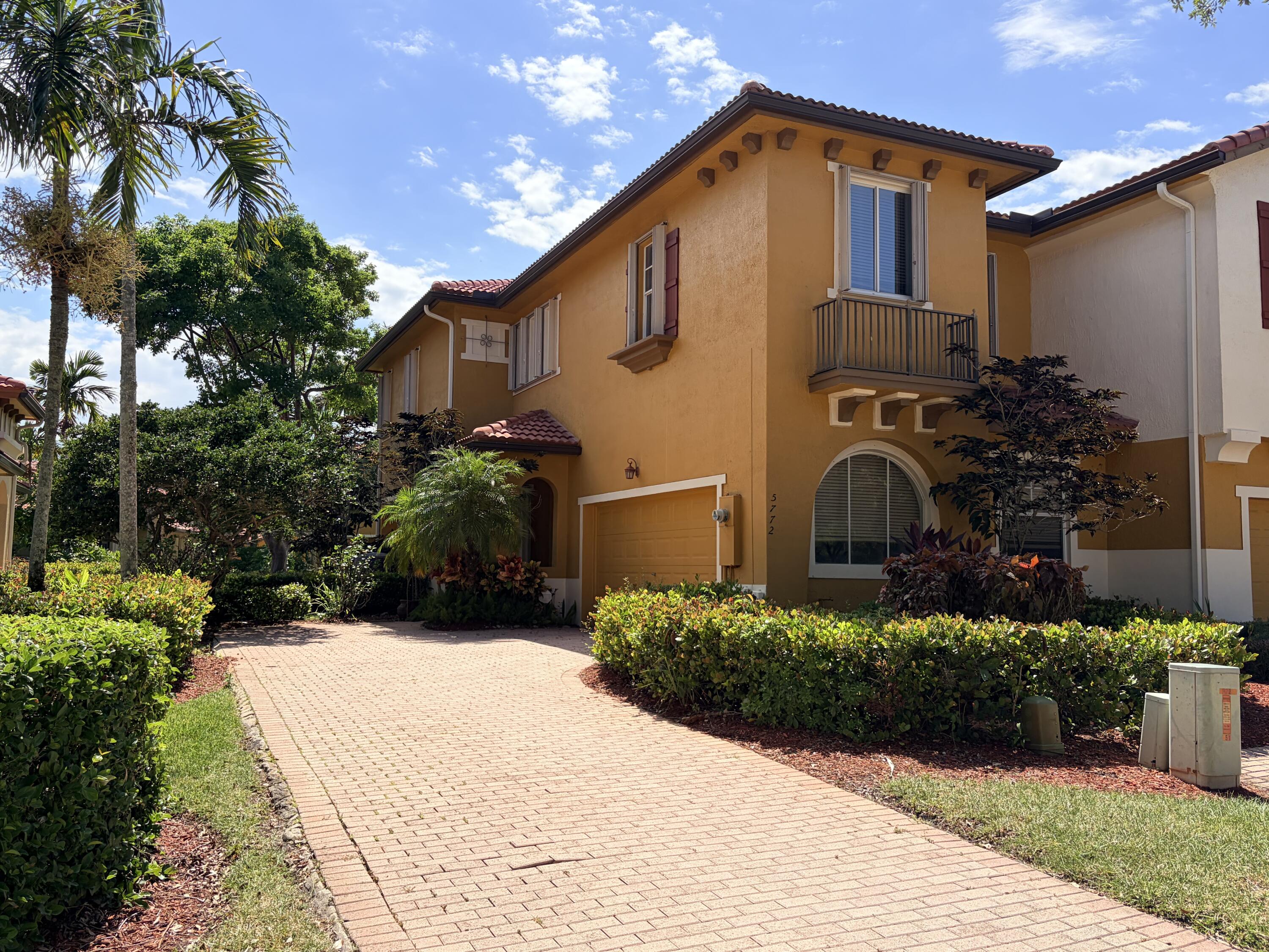 5772 NW 119th Drive, Coral Springs FL 33076