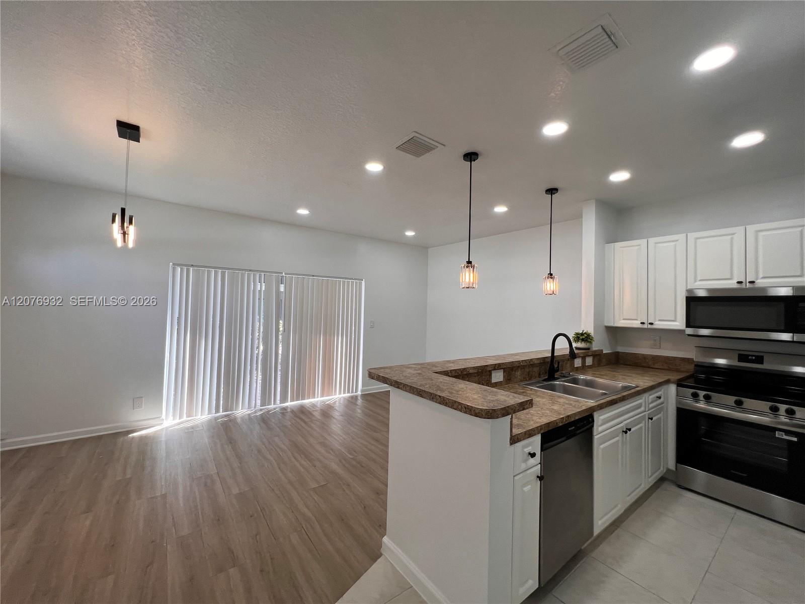 3102 Coral Ridge Dr # 3102 — Photo 2
