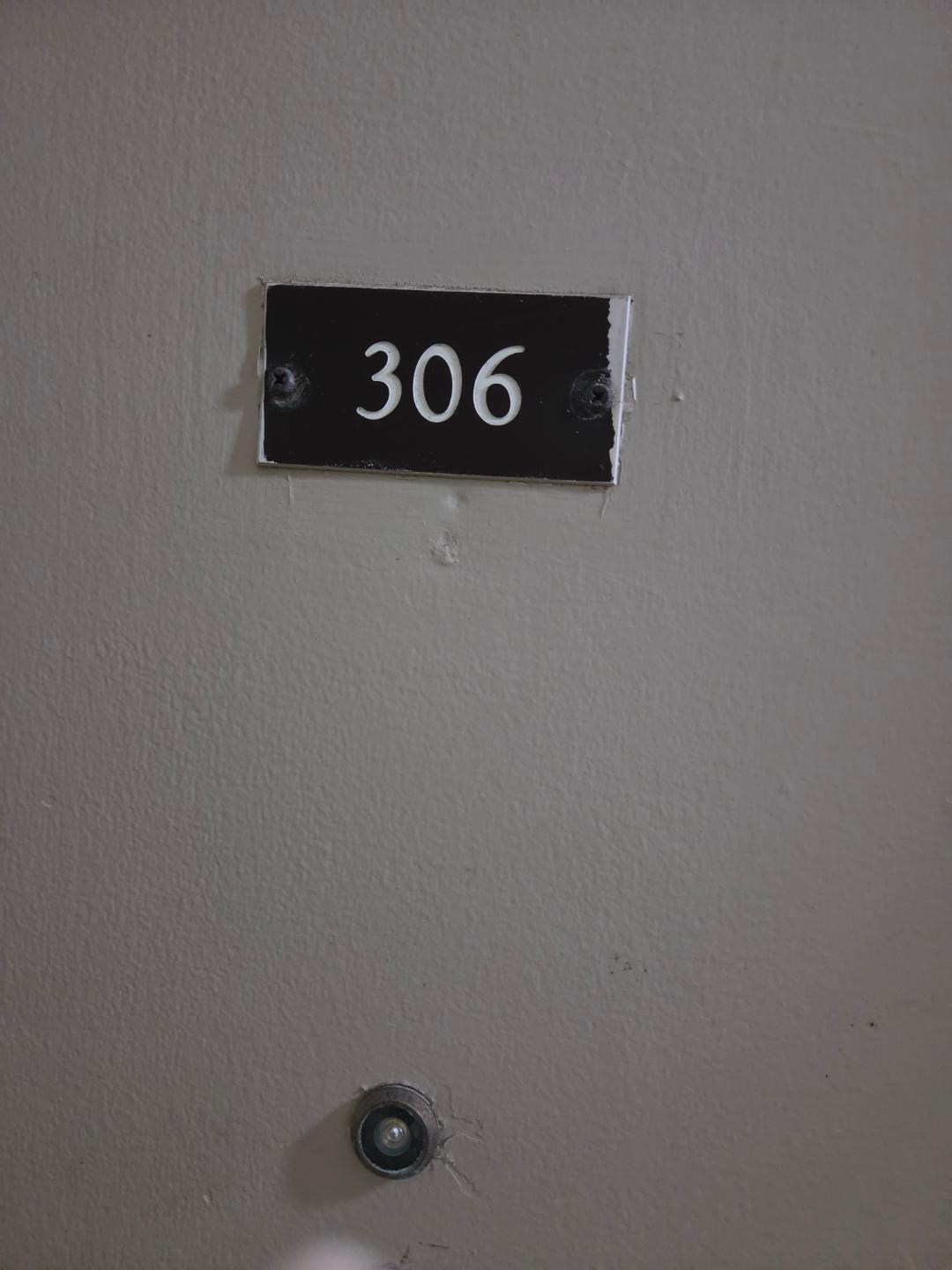 2401 RIVERSIDE Drive # B — Photo 2