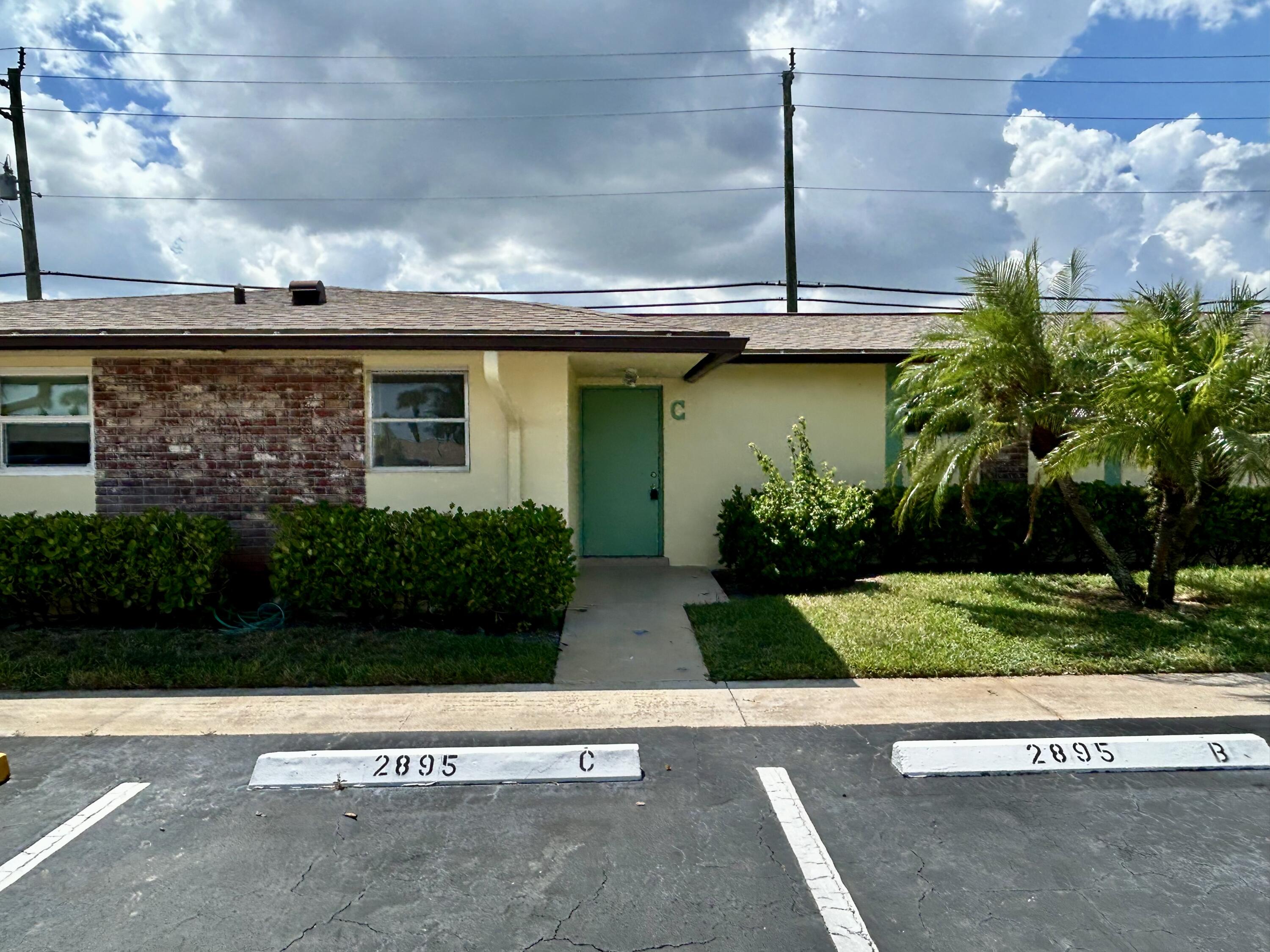 2895 CROSLEY Drive W # C, West Palm Beach FL 33415