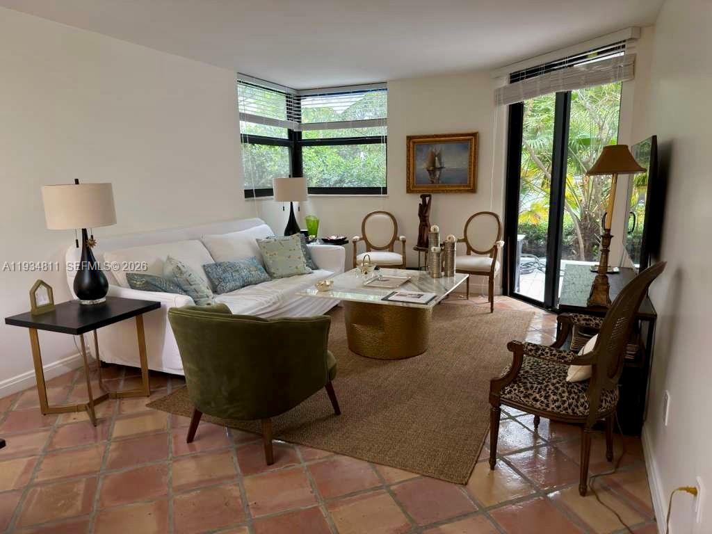 55 Ocean Lane Dr # 1030, Key Biscayne FL 33149