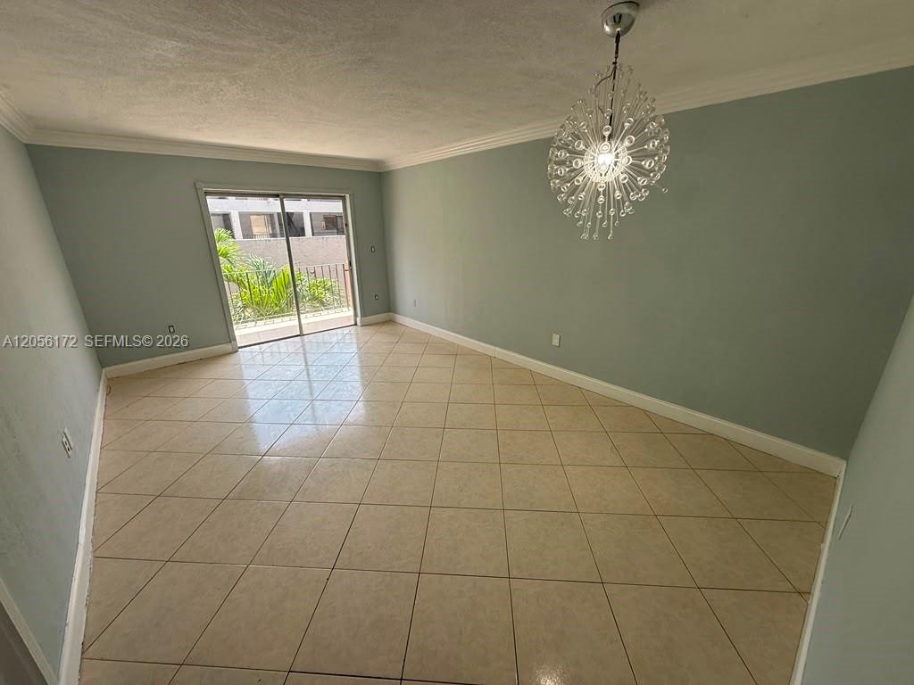 1055 W 77th St # 309, Hialeah FL 33014