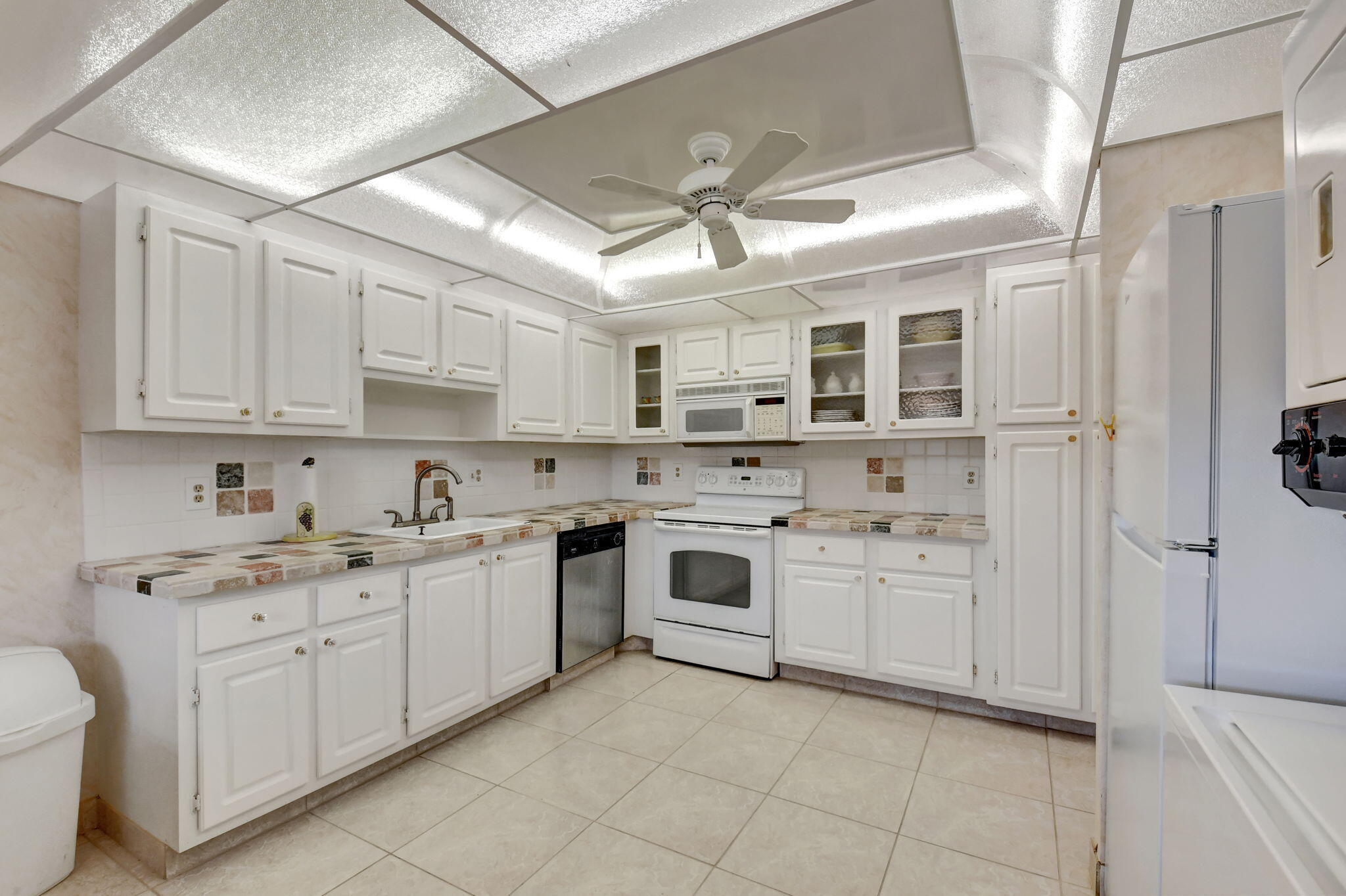 1670 NW 18TH Avenue # 202 — Photo 5