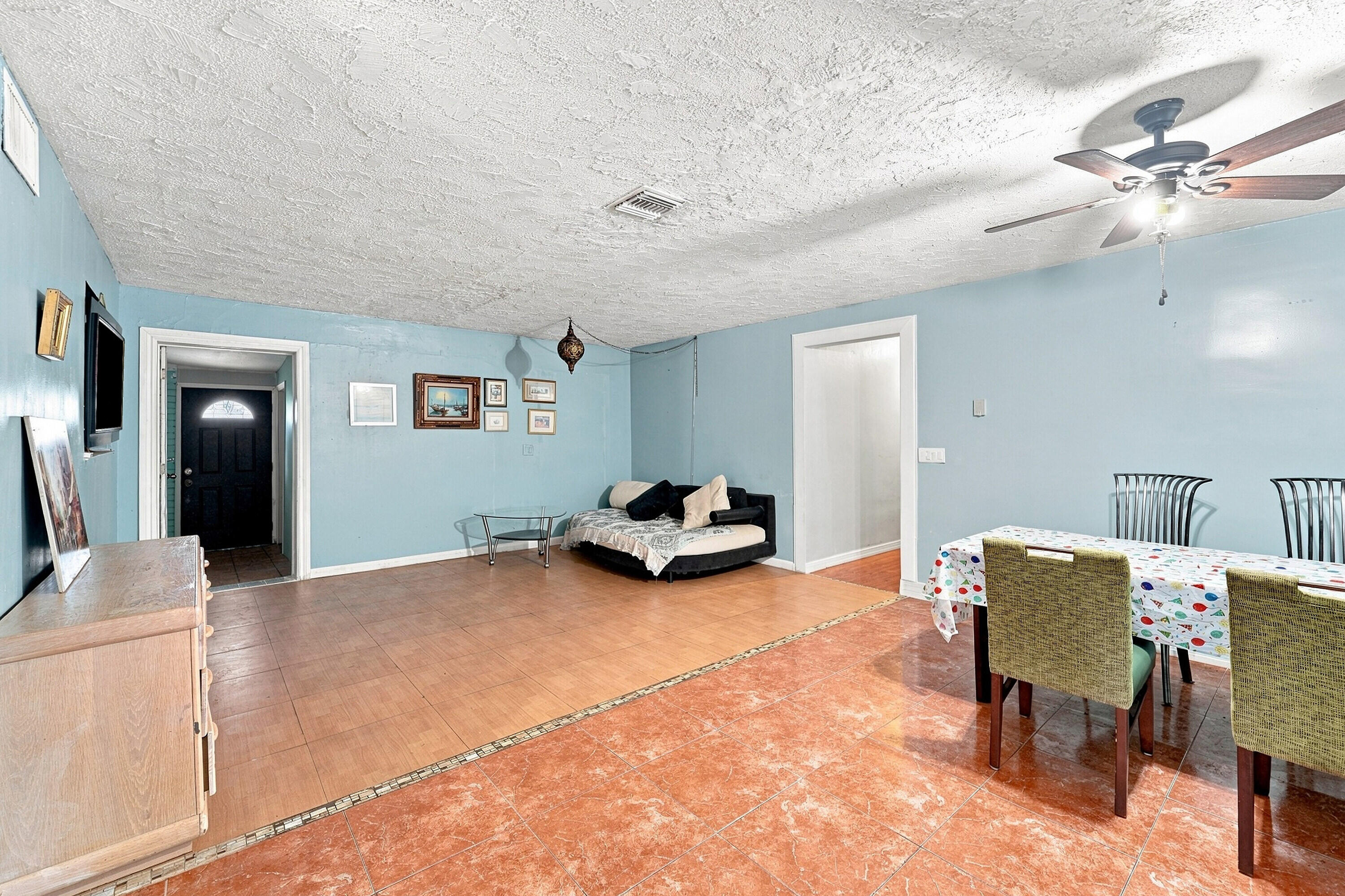 4031 NW 7th Avenue — Photo 4