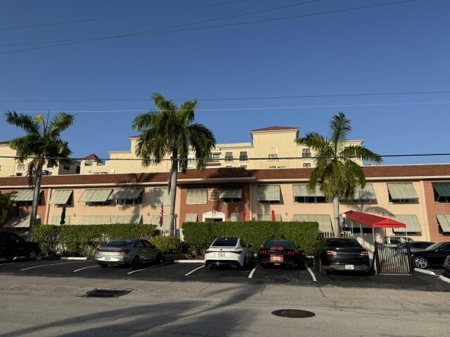2400 NE 33rd Avenue # 208, Fort Lauderdale FL 33305
