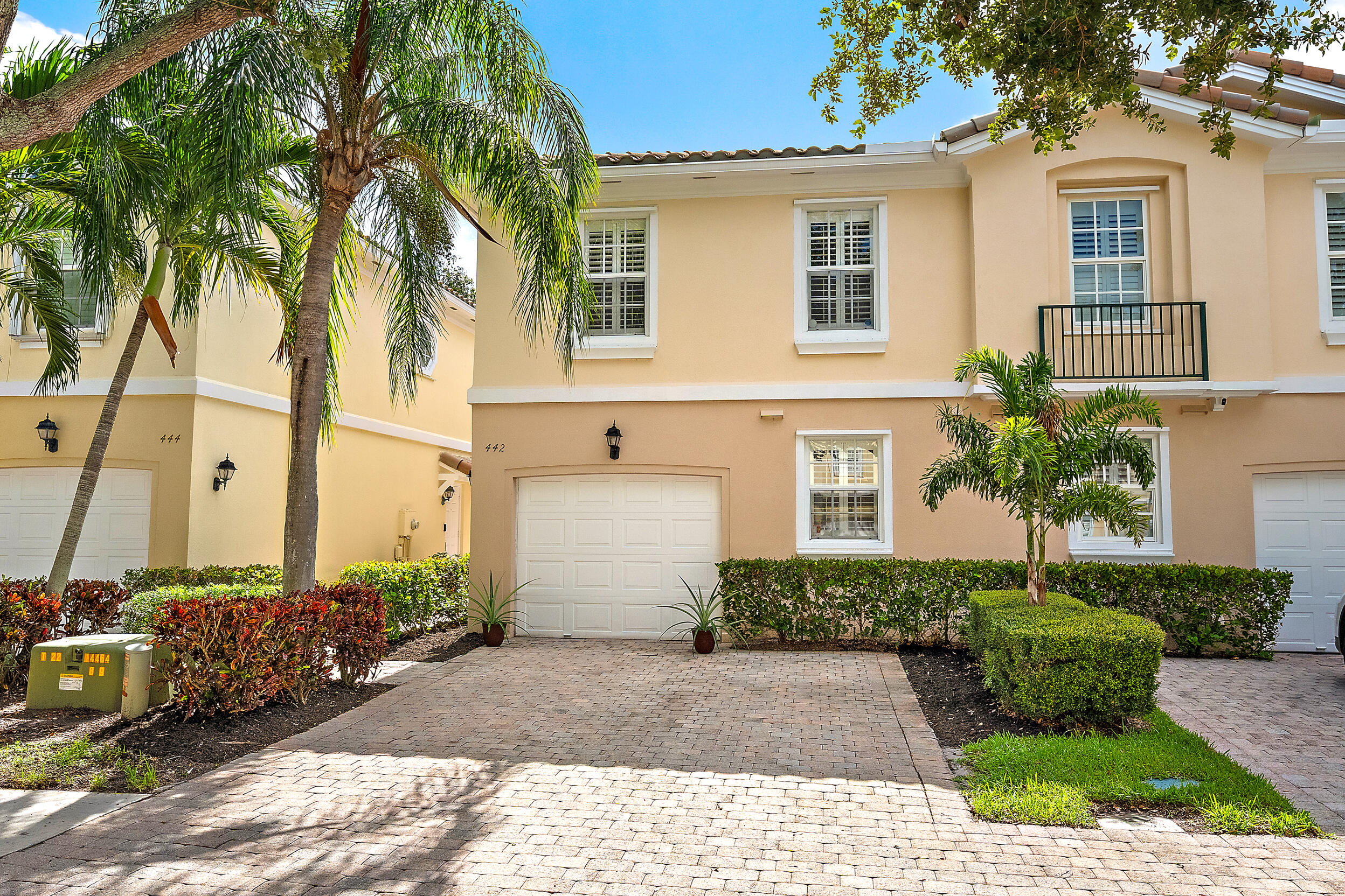 442 Capistrano Drive, Palm Beach Gardens FL 33410
